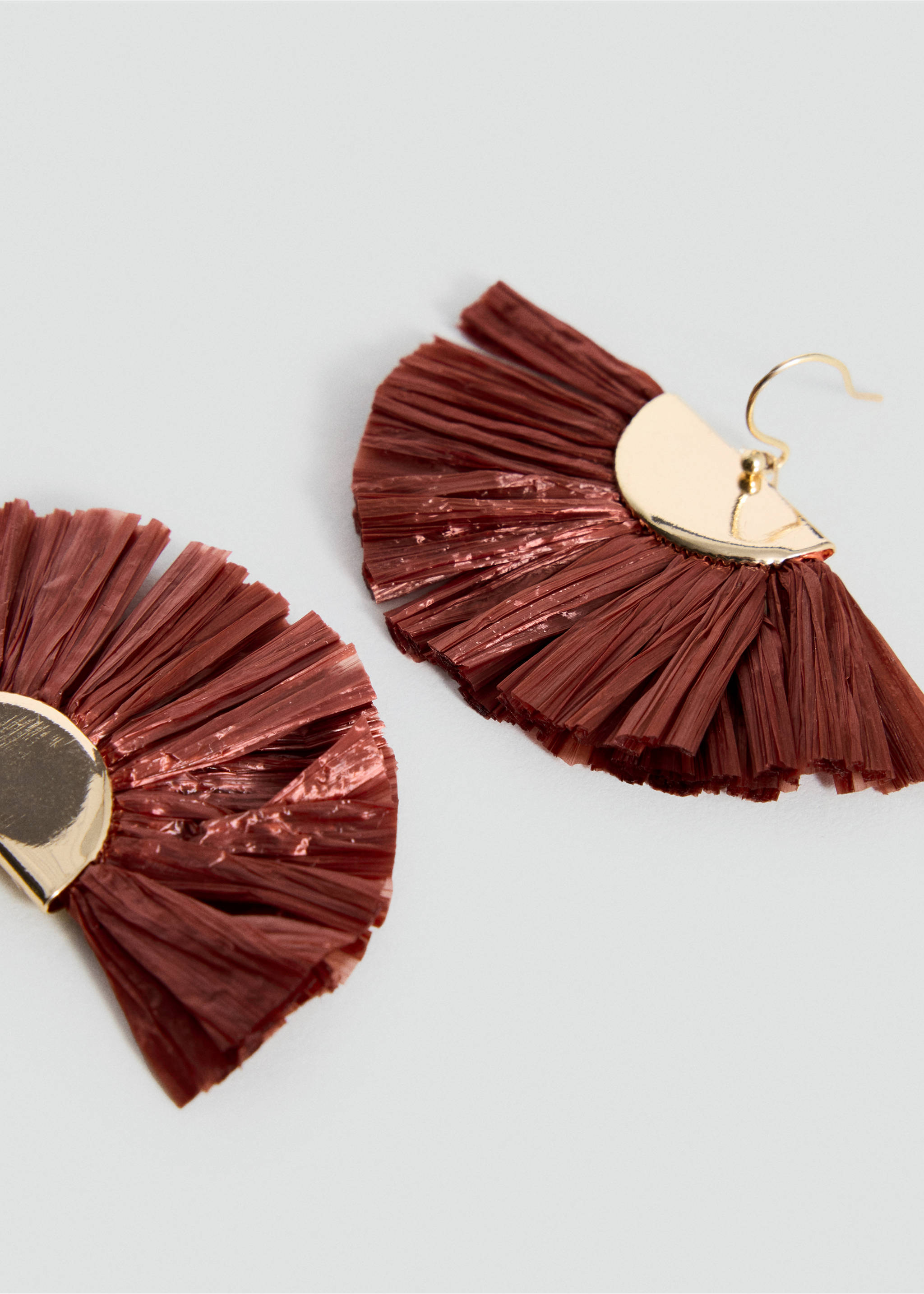 Dark reddish-brown fringe earrings with a gold-tone semi-circular top and hook wire., Brown. Ref: 37005204-00.