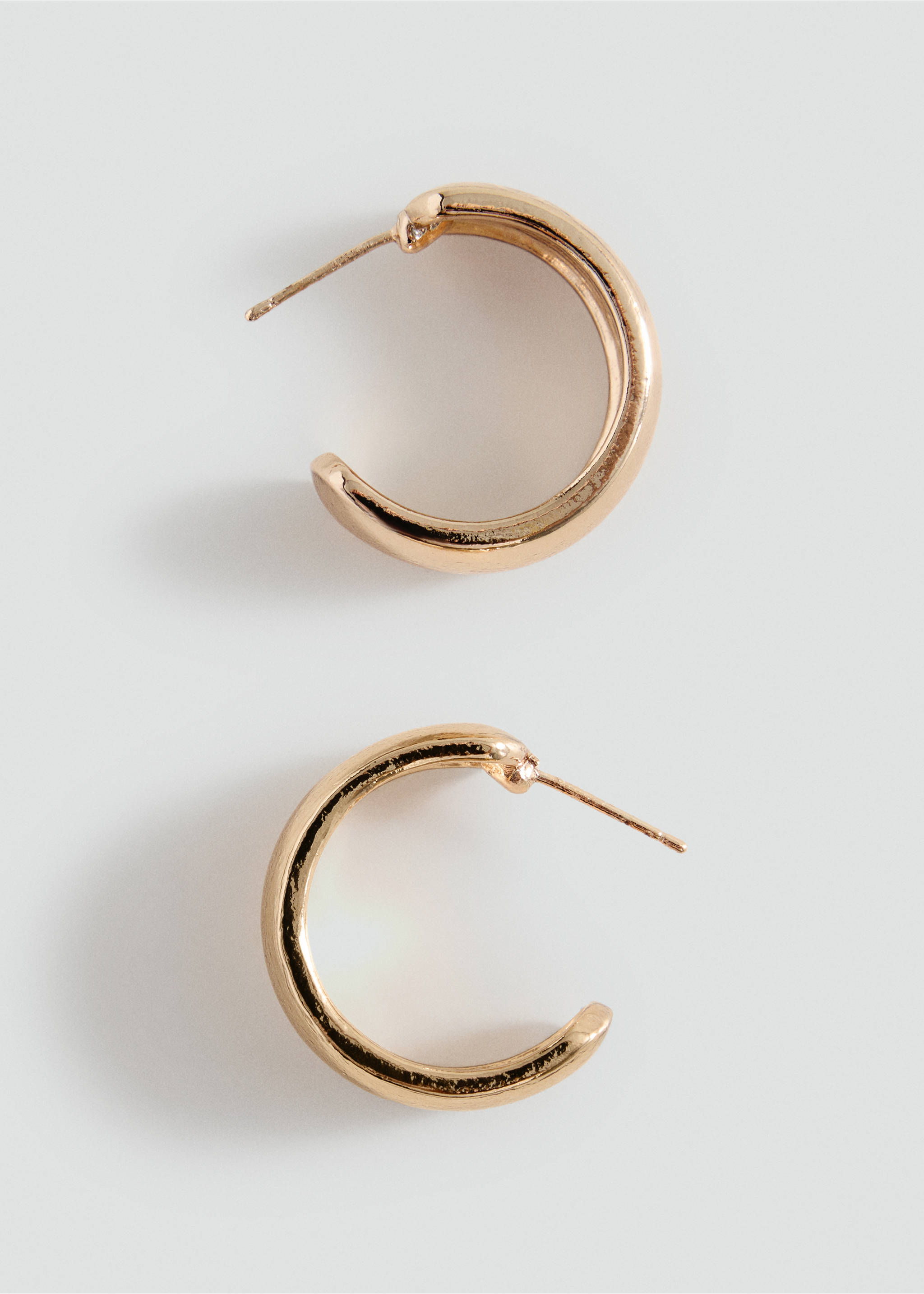 Wide hoop earrings - Medium plane, Gold. Ref: 37005206-00.