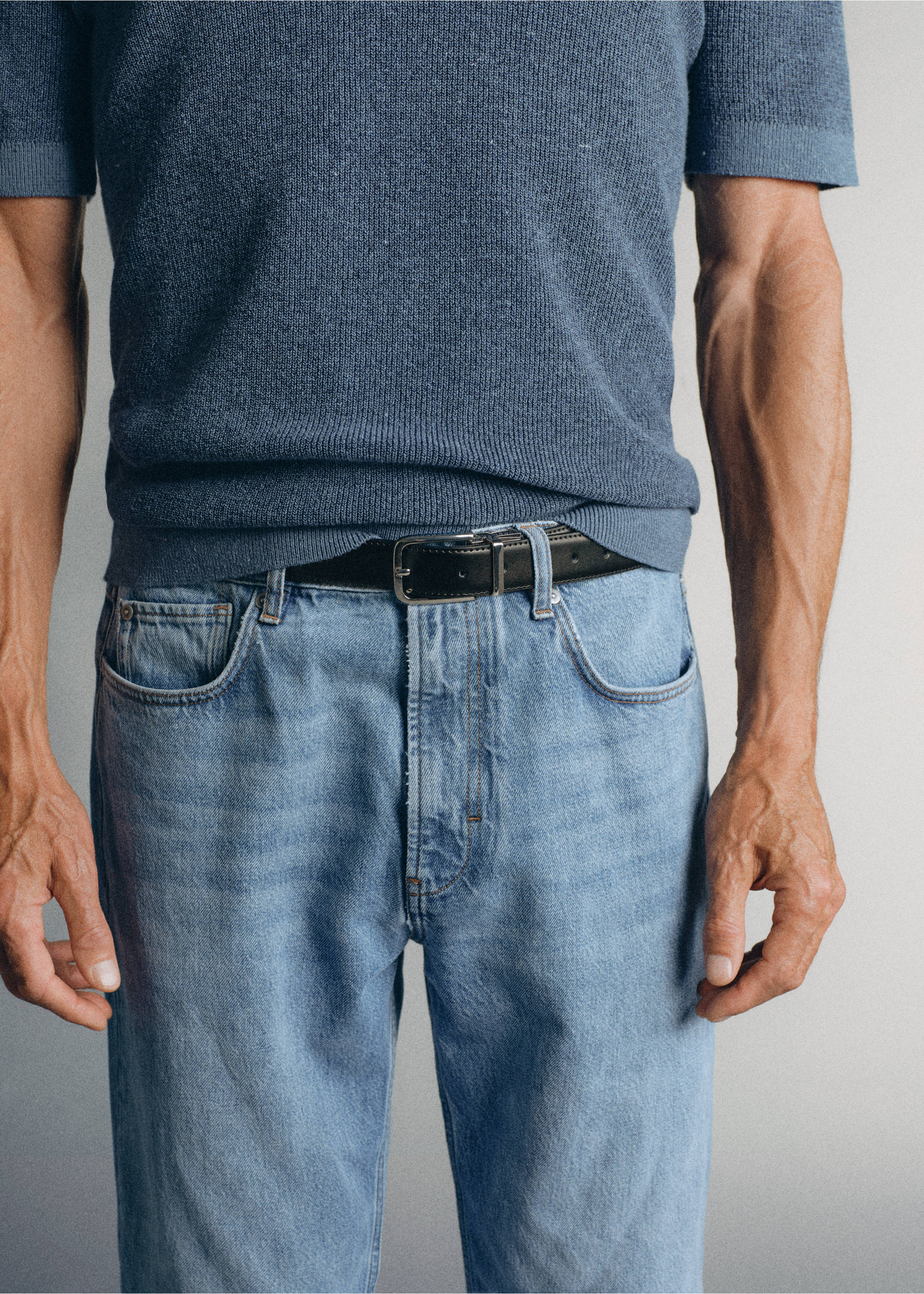 Regular fit jeans 100% premium cotton - Details of the article 1, Light Blue. Ref: 37005843-00.