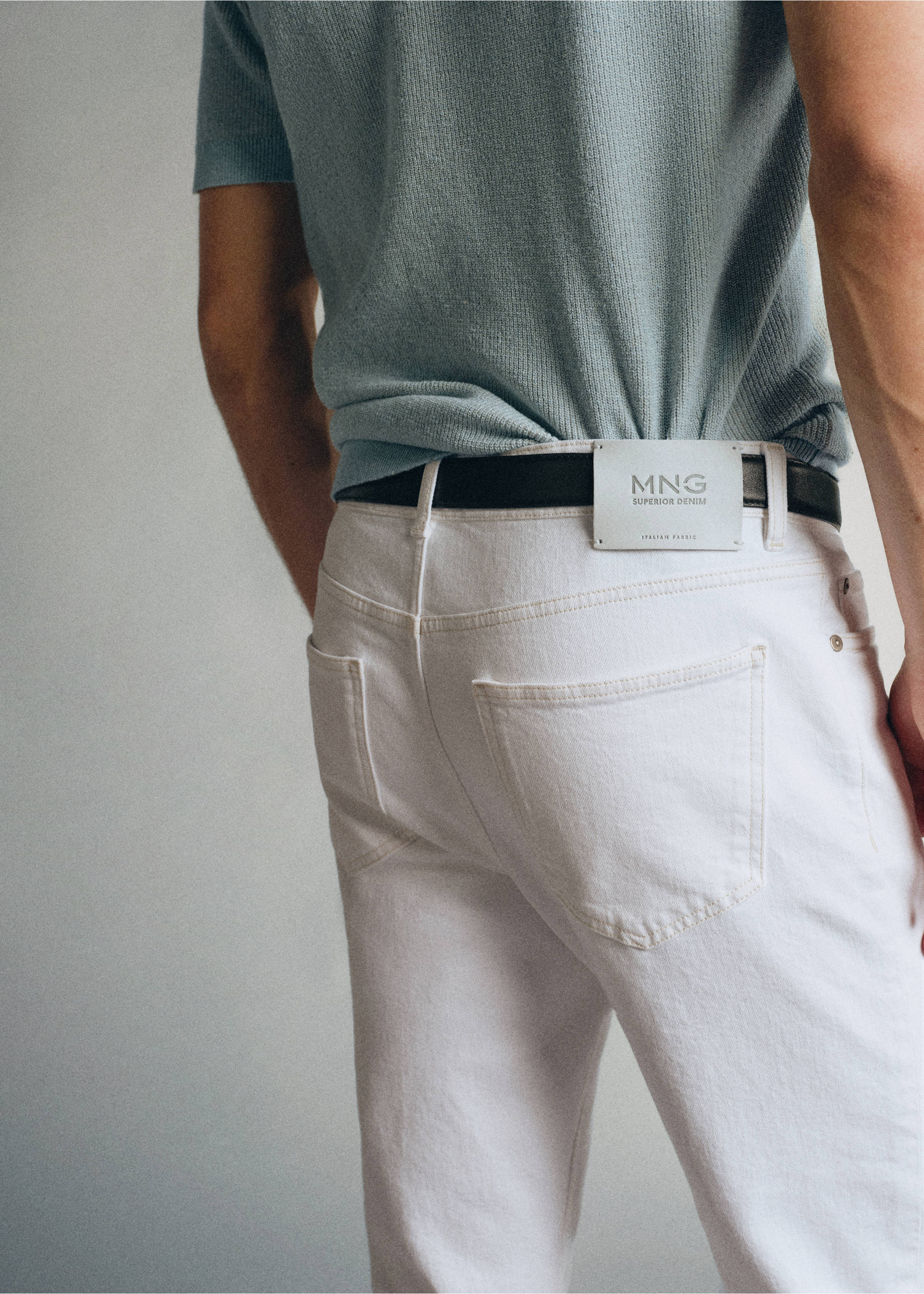 Premium cotton slim fit jeans - Details of the article 4, Off White. Ref: 37005844-00.