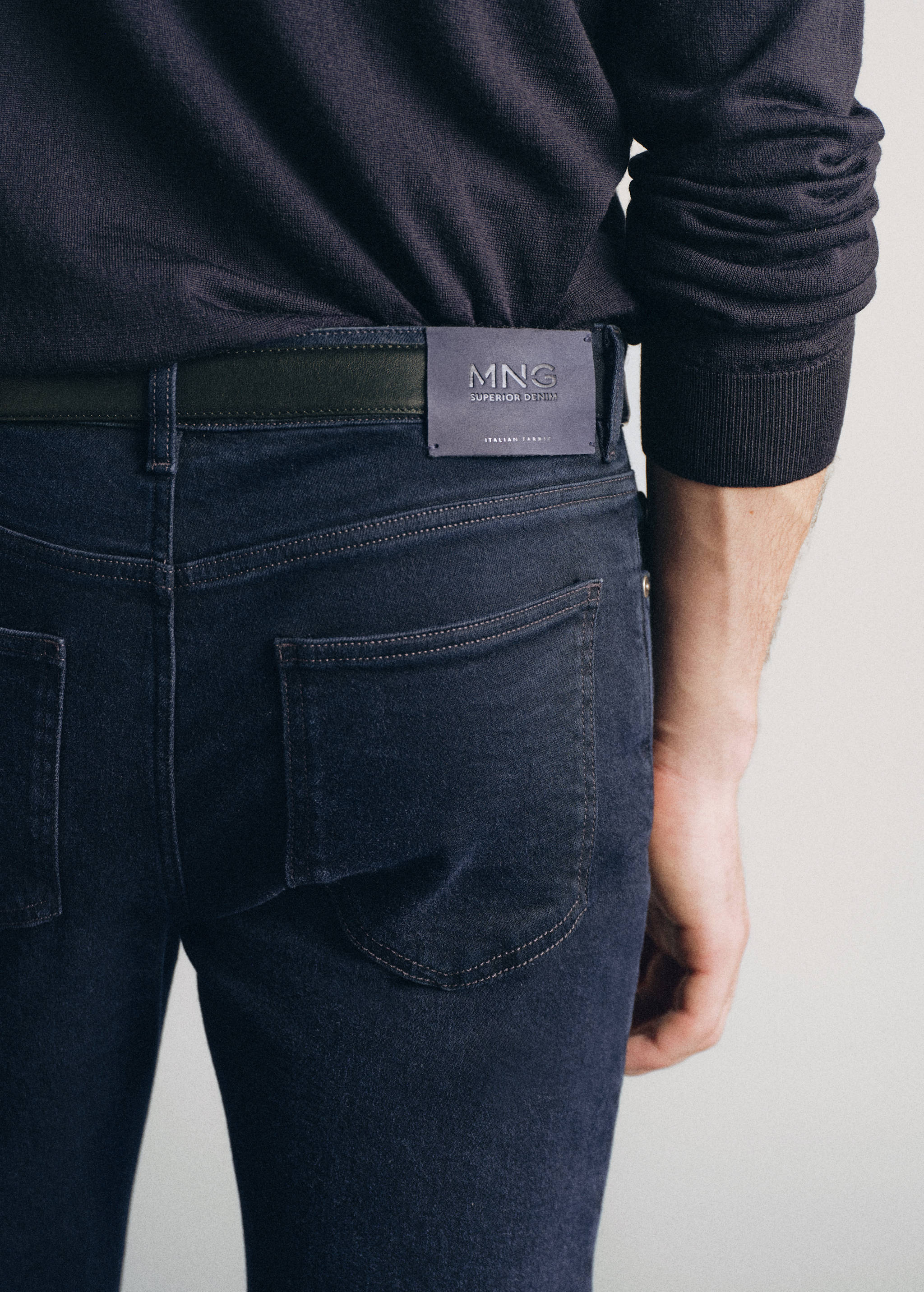 Jeans slim fit algodón premium - Detalle del artículo 4