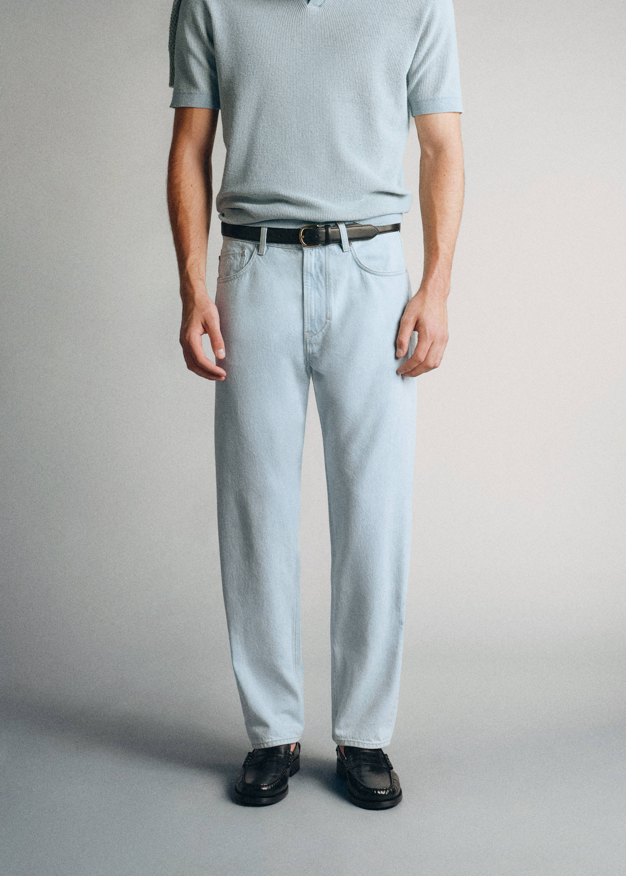 Jeans relaxed fit 100% algodón premium - Plano medio