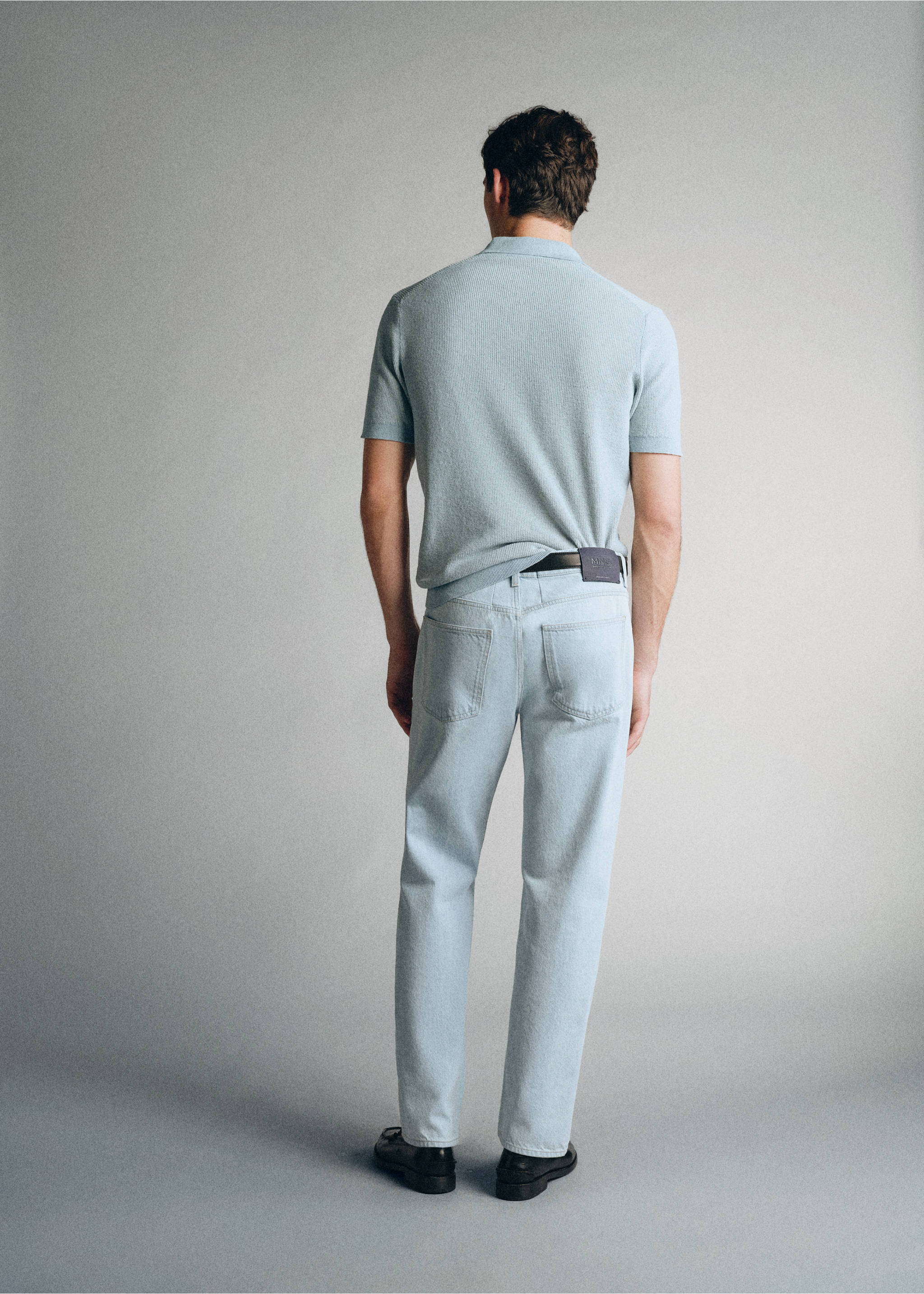 Jeans relaxed fit 100% algodón premium - Reverso del artículo, Azul bleach. Ref: 37005847-00.