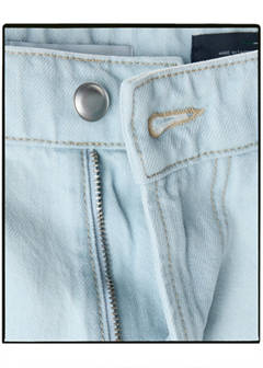 Relaxed-fit jeans in Candiani fabric — Bleach Blue 10