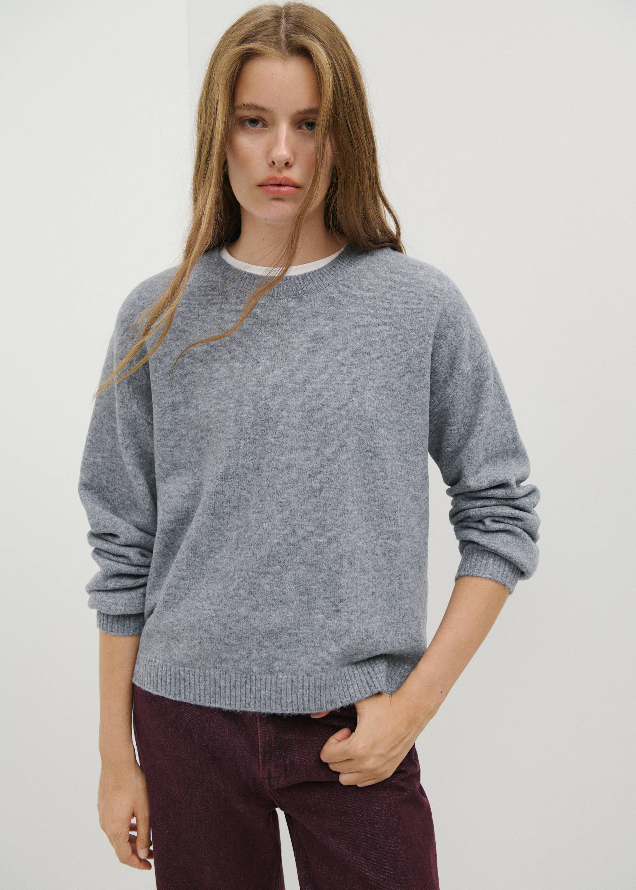 Ribbed neck sweater - Medium plane