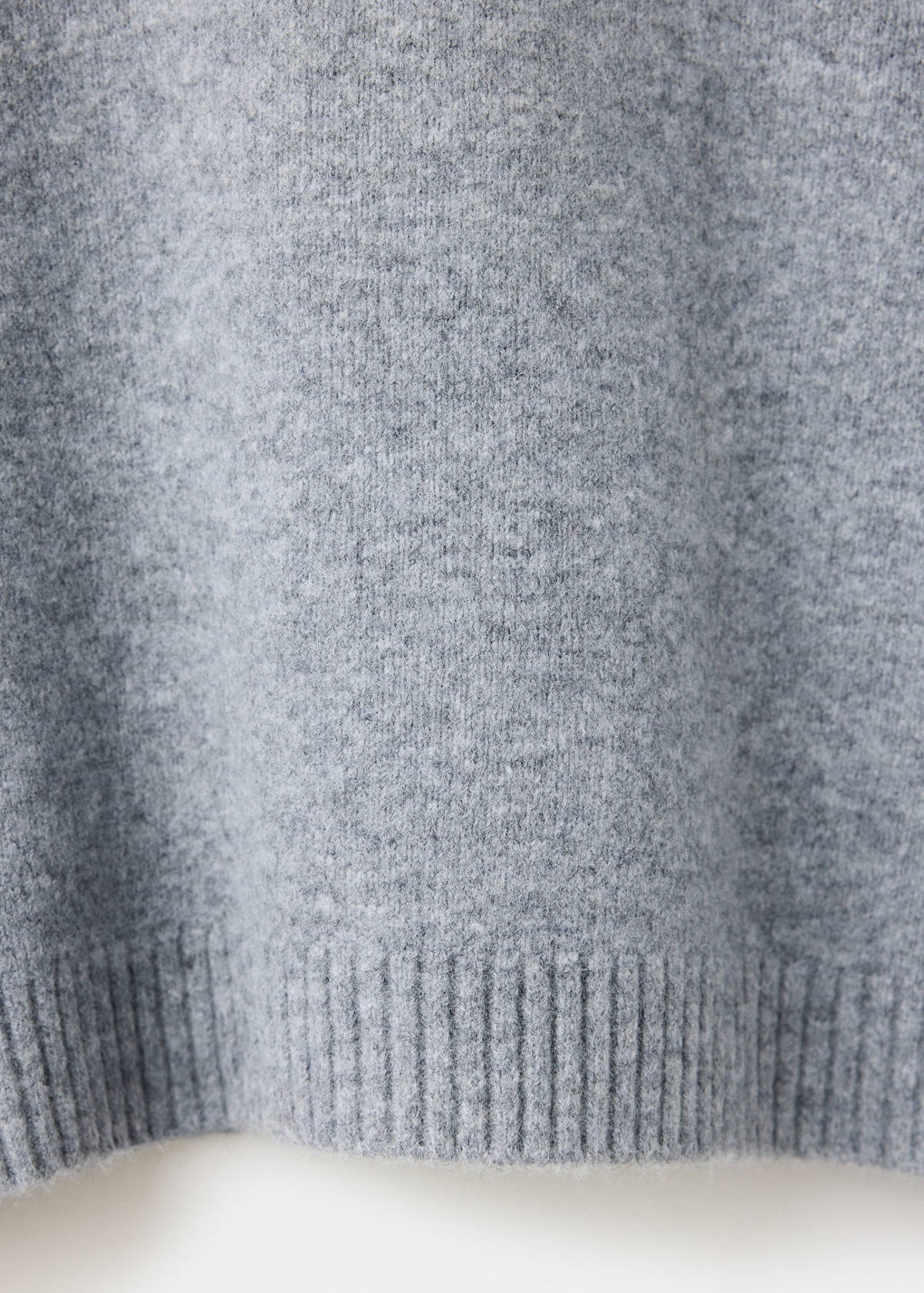 Ribbed neck sweater — Medium Heather Grey