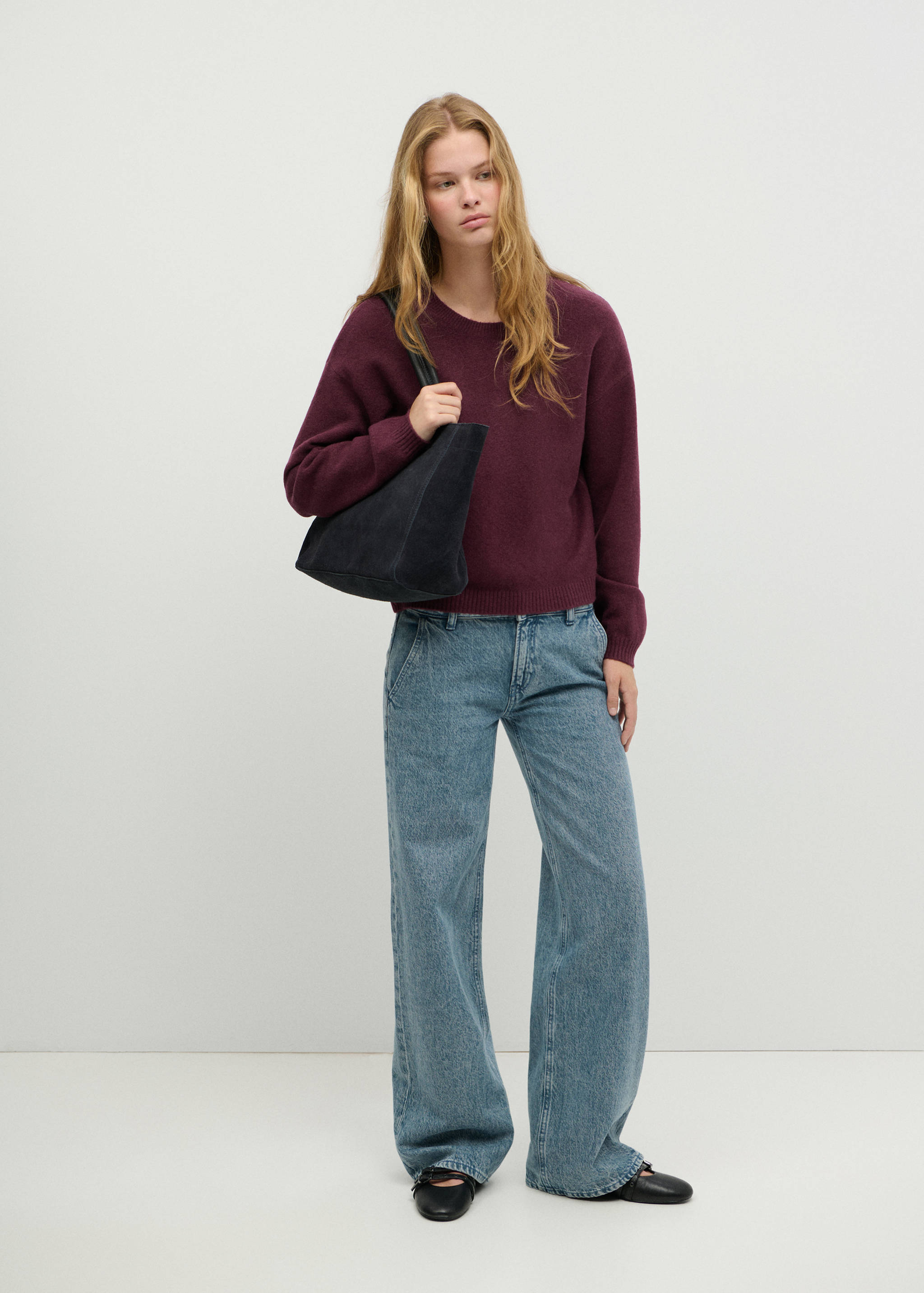Ribbed neck sweater - General plane