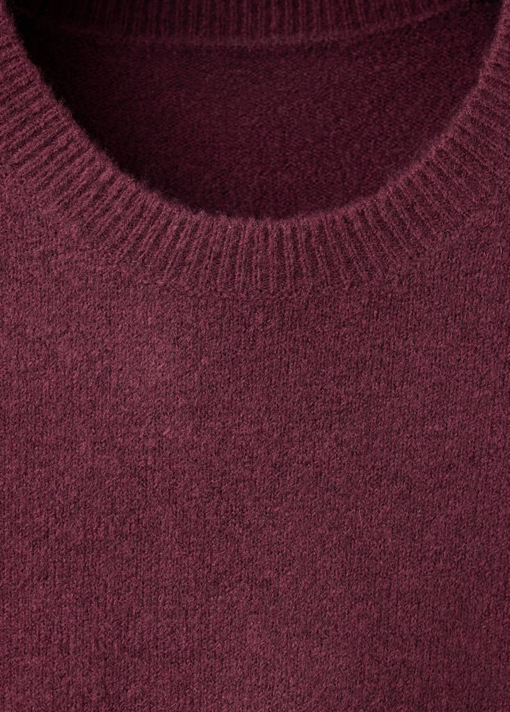 Ribbed neck sweater — Burgundy