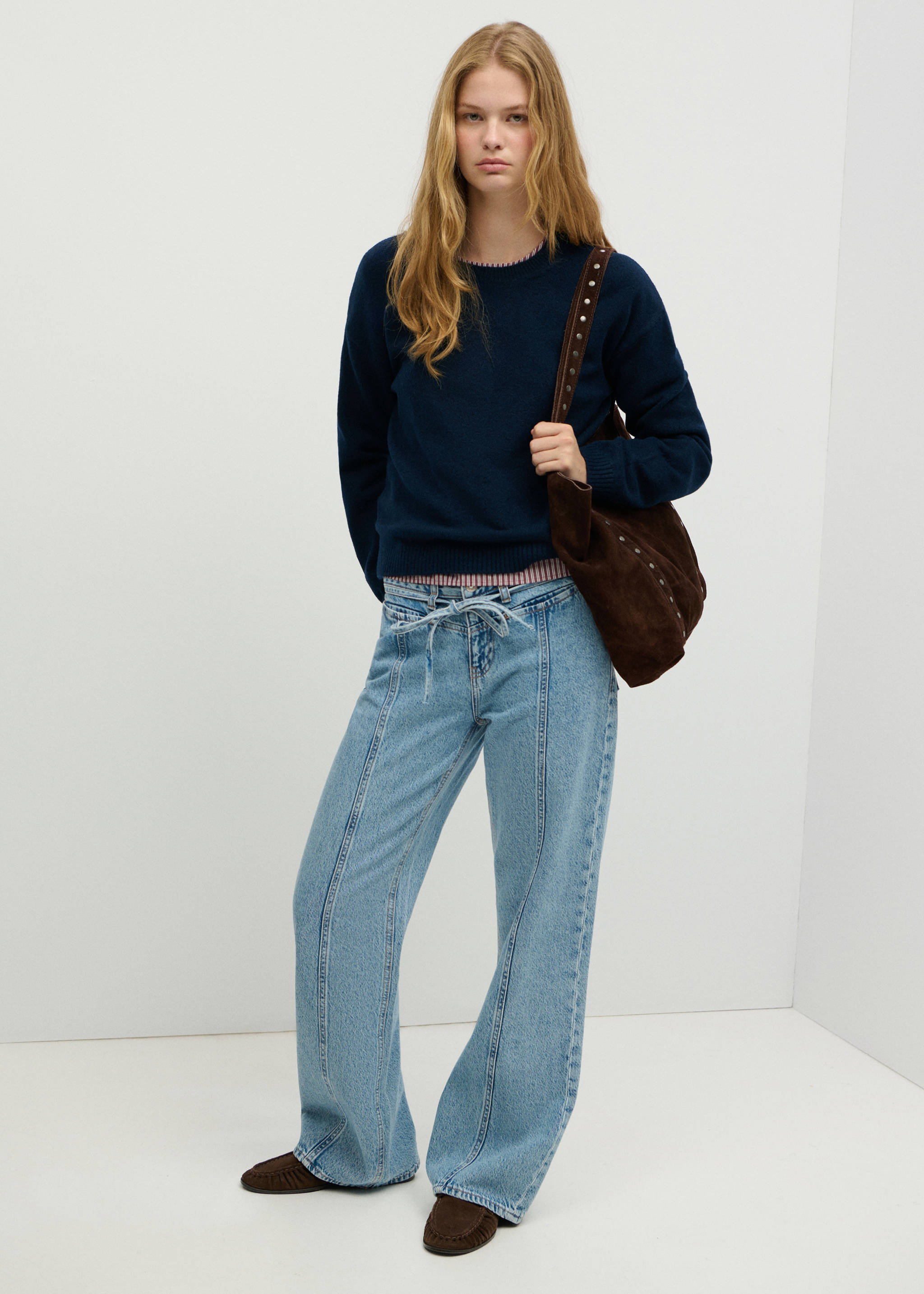 Ribbed neck sweater - General plane