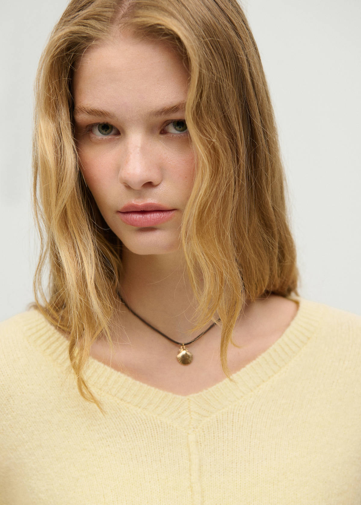 Sweater with seam detail — Yellow