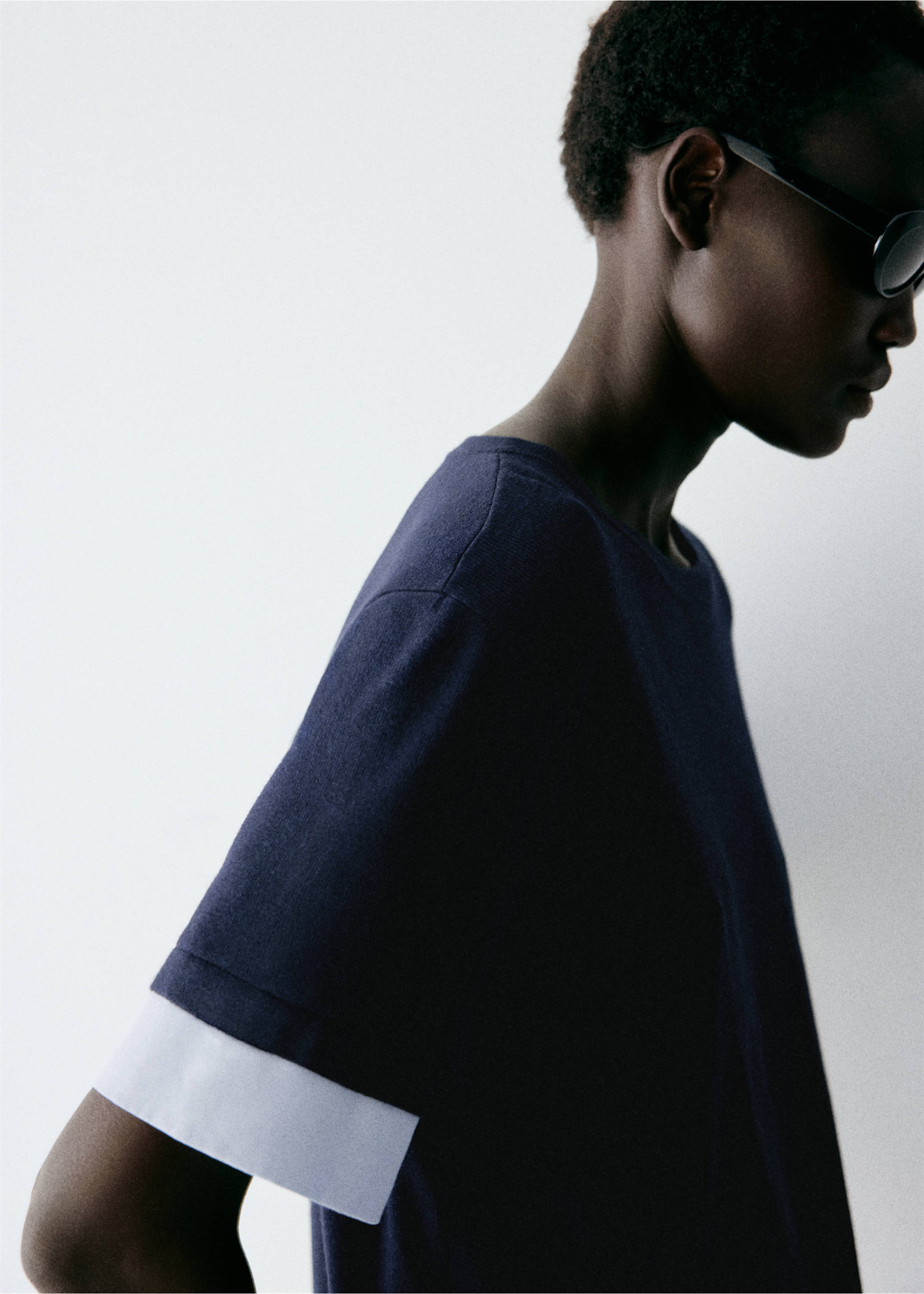 Layered knit jumper with shirt - Details of the article 1, Navy. Ref: 37005862-00.