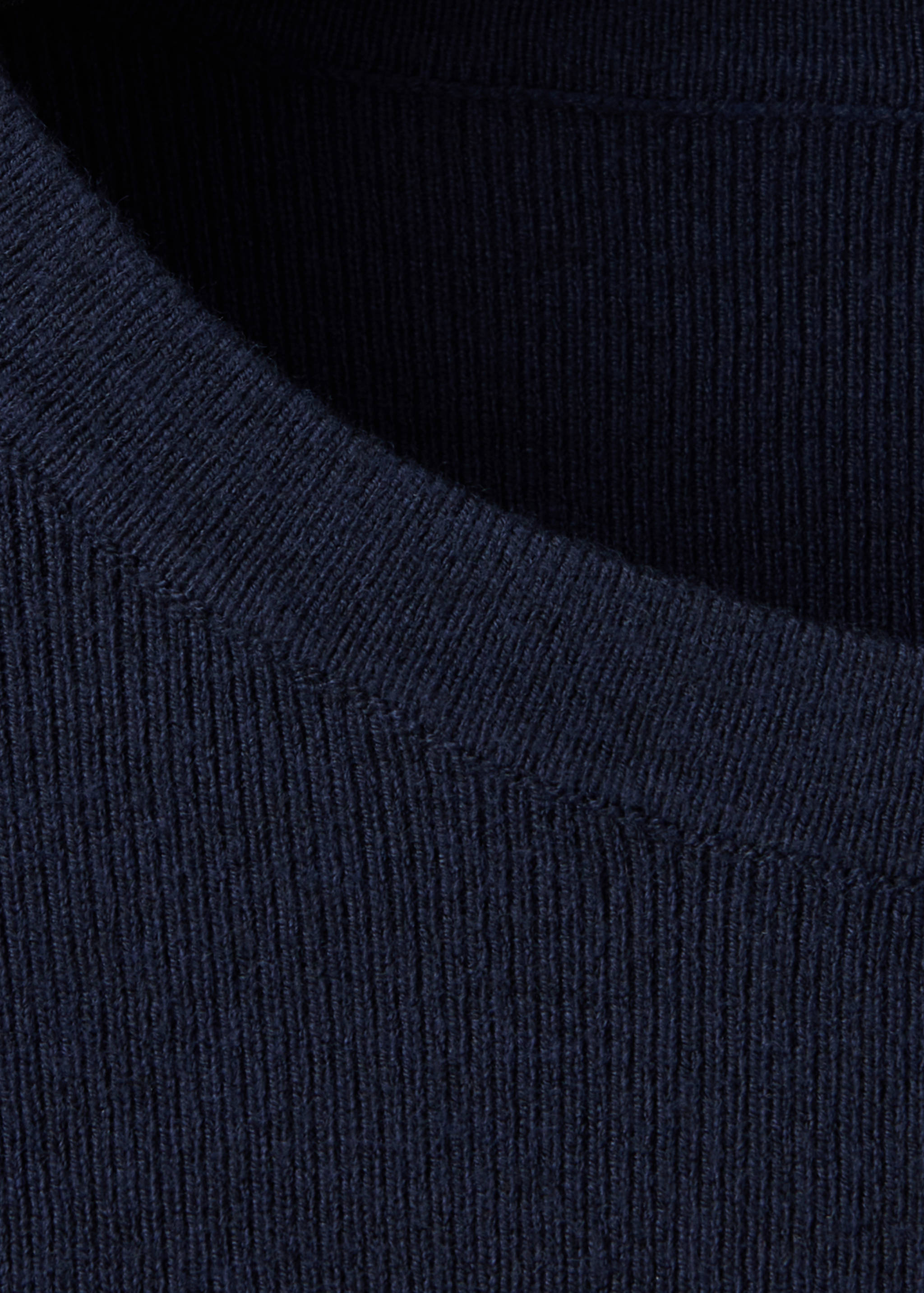 Layered knit jumper with shirt - Details of the article 8