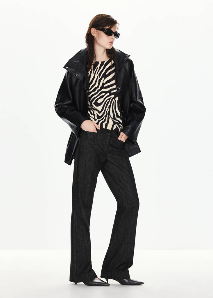 Fine-knit zebra jumper — Black