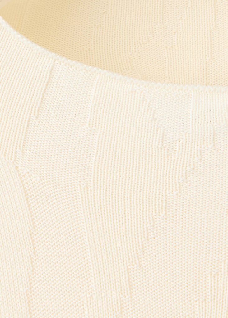 Fitted textured sweater — Ecru