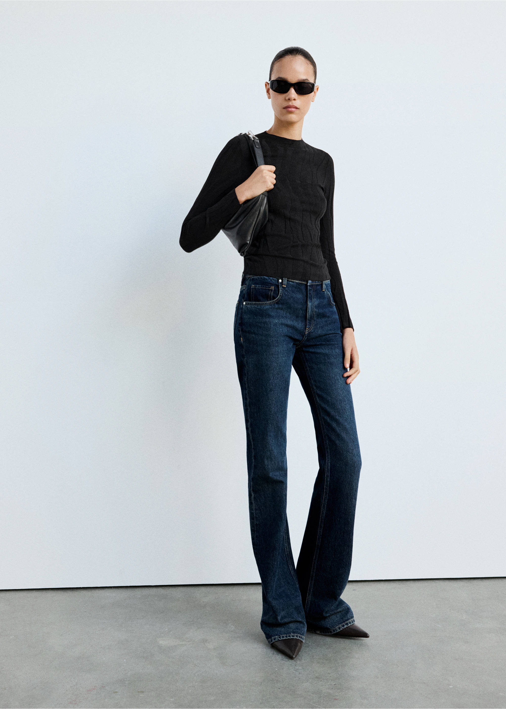 Fitted wavy-effect sweater - General plane, Black. Ref: 37005865-00.