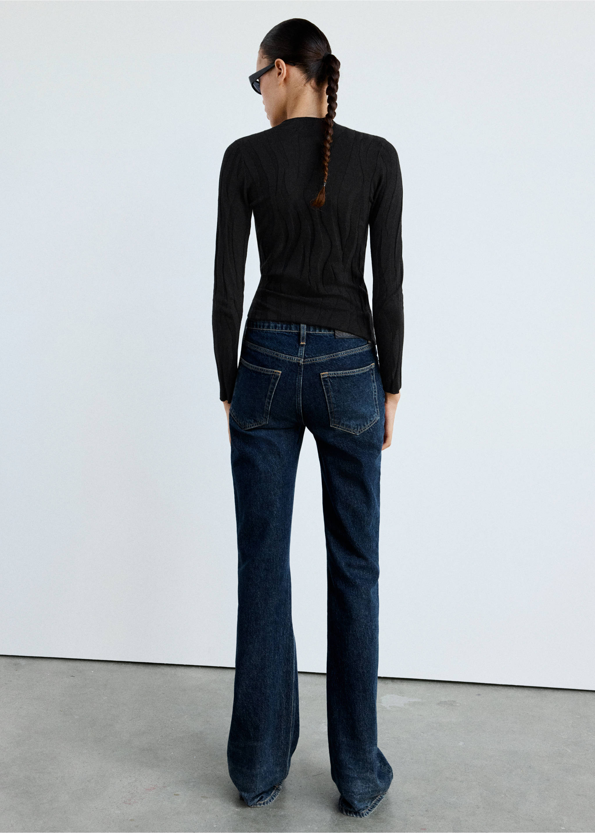 Fitted wavy-effect sweater - Reverse of the article, Black. Ref: 37005865-00.