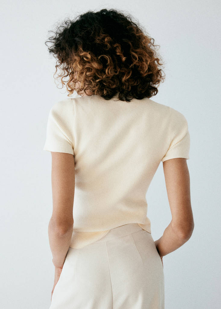 Ribbed knitted jumper with frog closures — Ecru