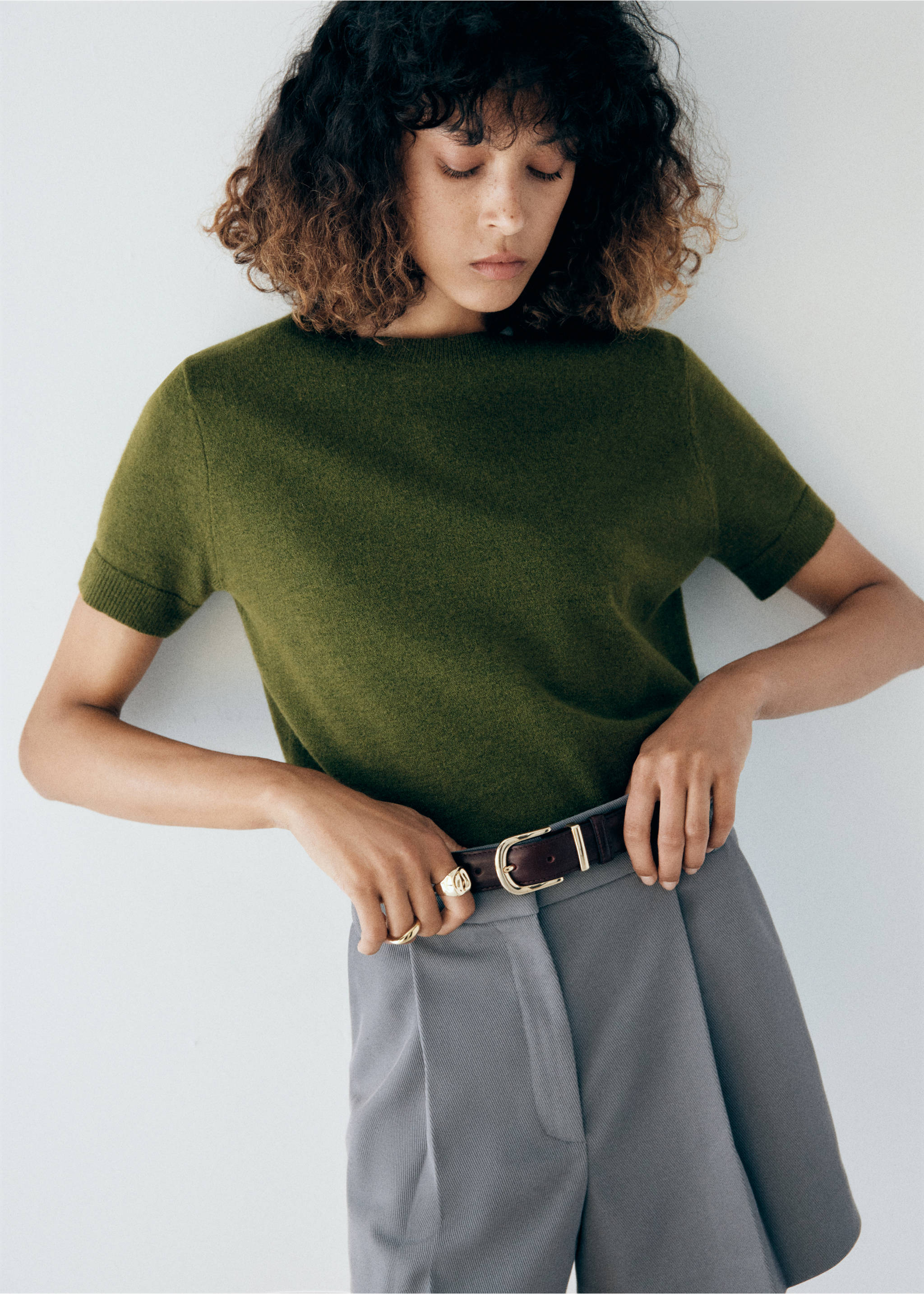 Short-sleeved knitted sweater - Details of the article 1, Green. Ref: 37005868-00.