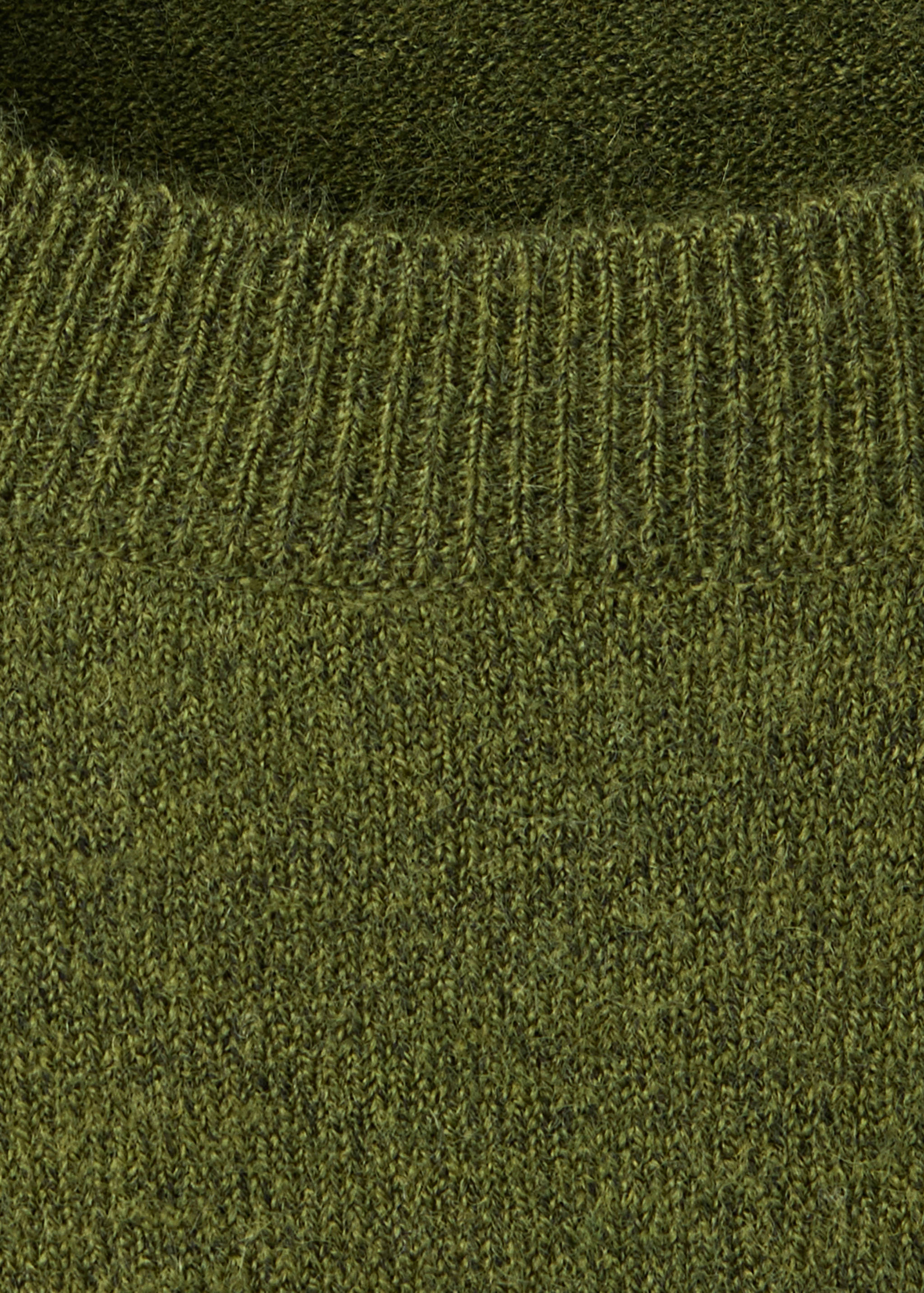 Short-sleeved knitted sweater - Details of the article 8