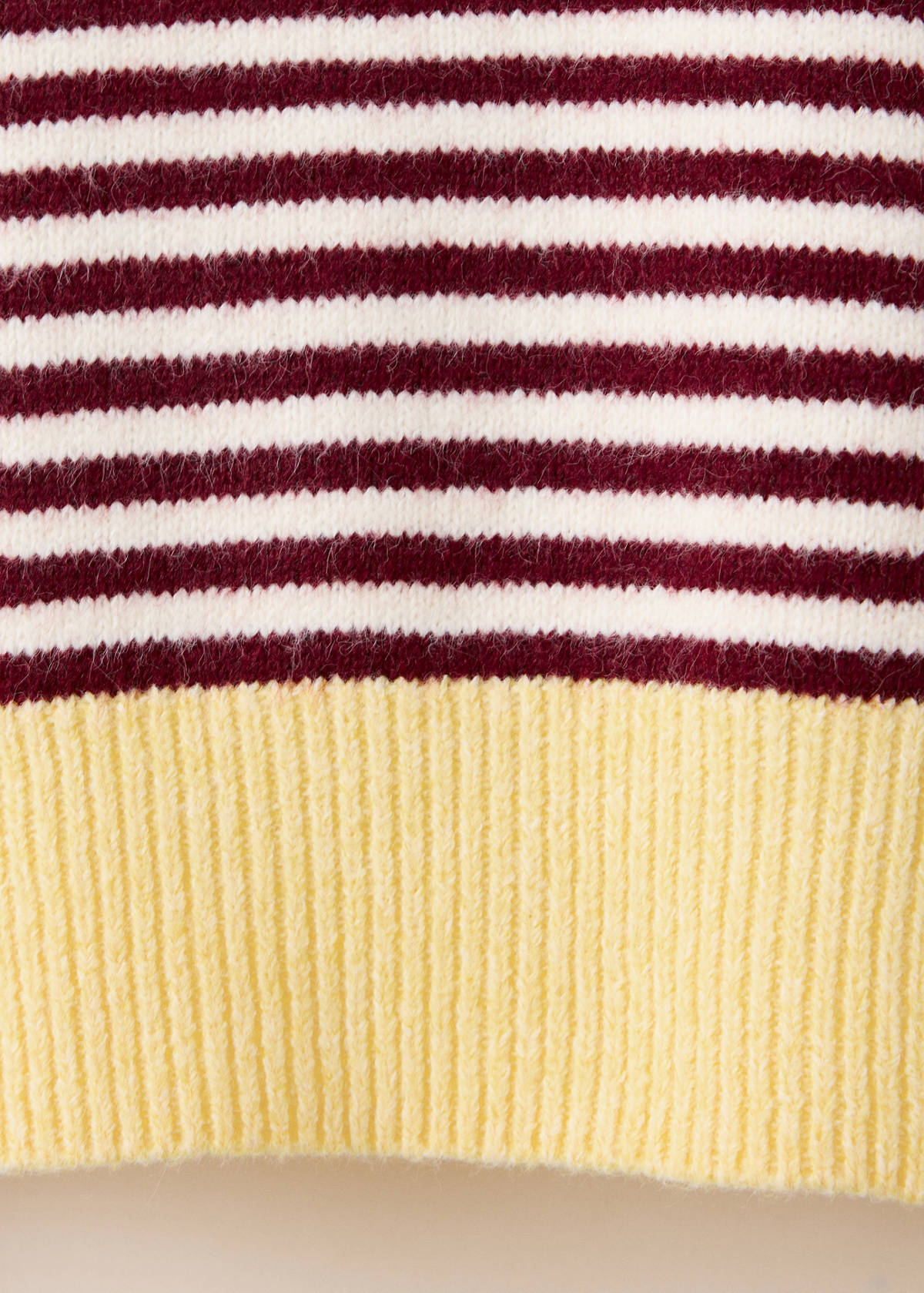 Contrasting stripes sweater — Burgundy