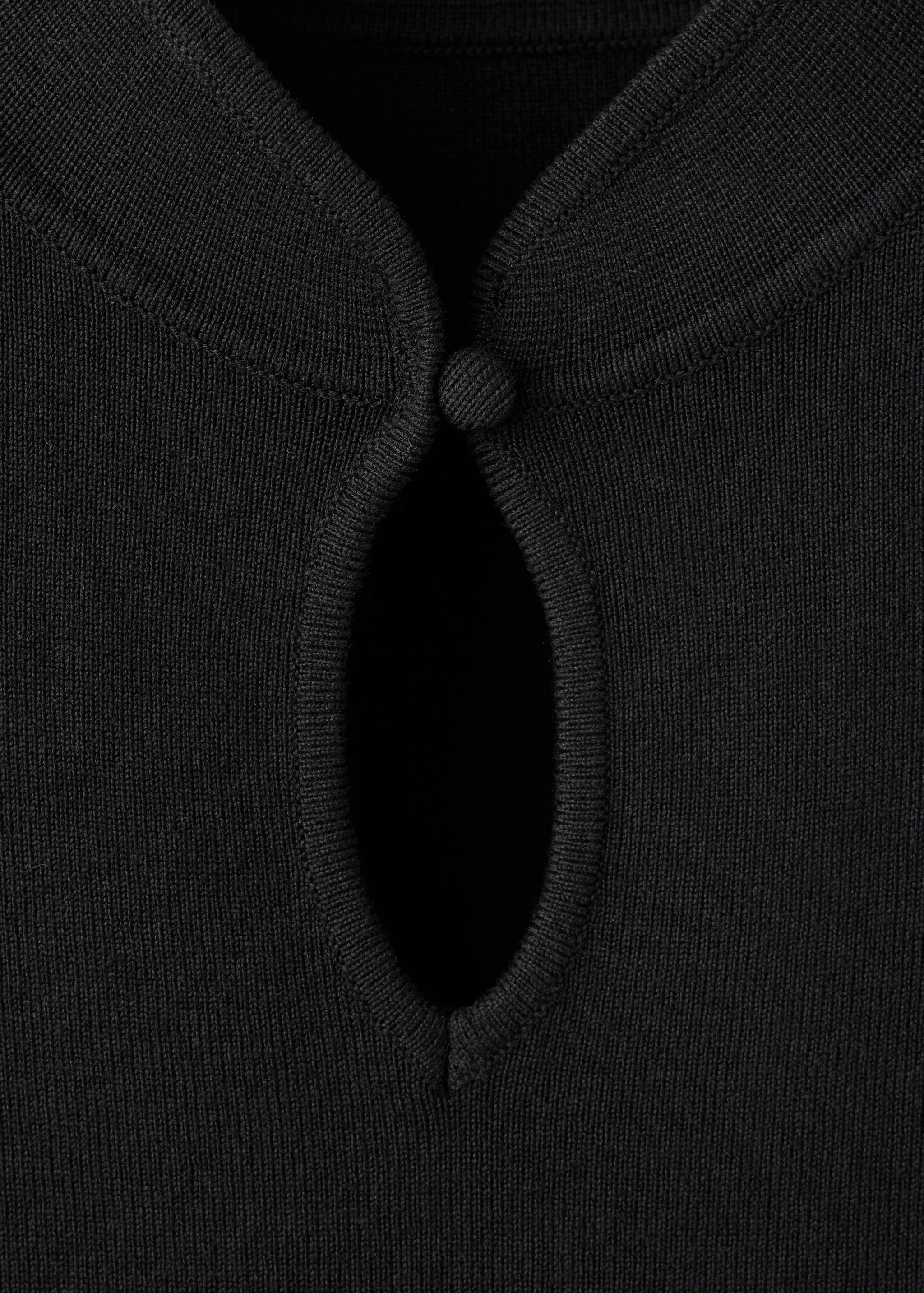 Perkins-neck sweater with cut-out - Details of the article 8
