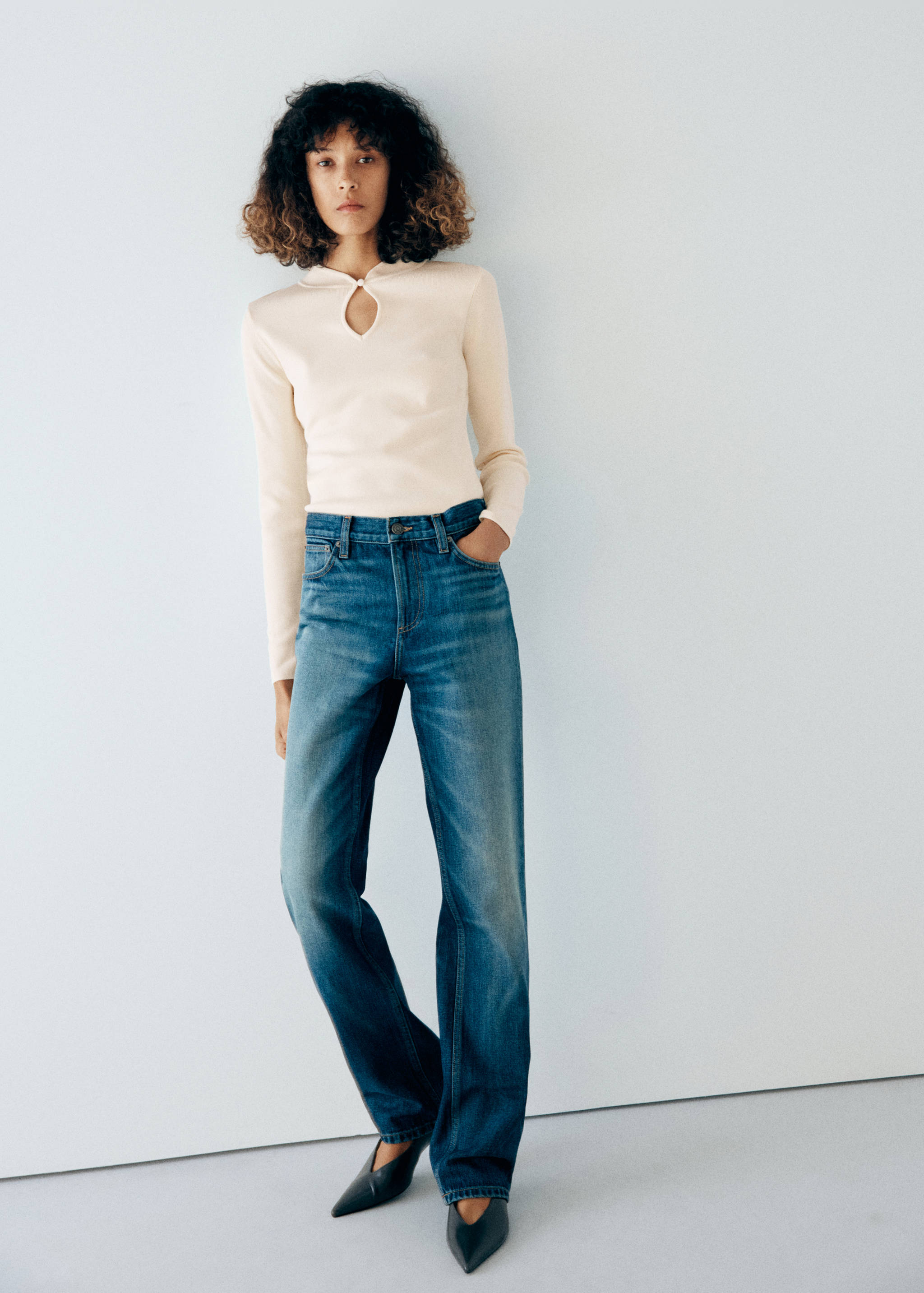 Fine-knit cut-out jumper - General plane