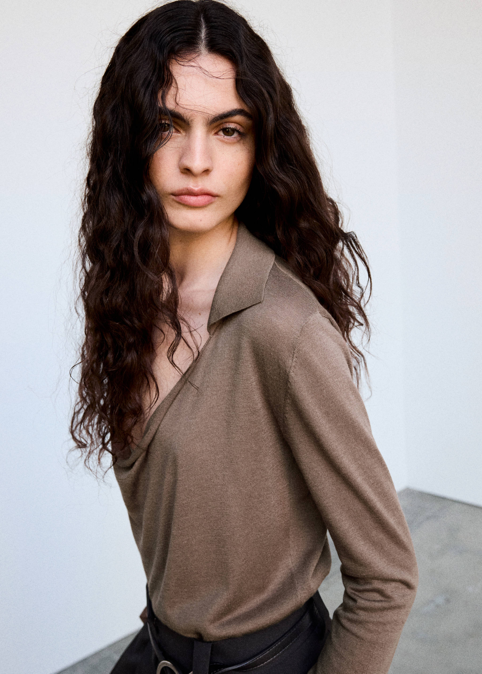 Lyocell jersey with draped neckline - Details of the article 1