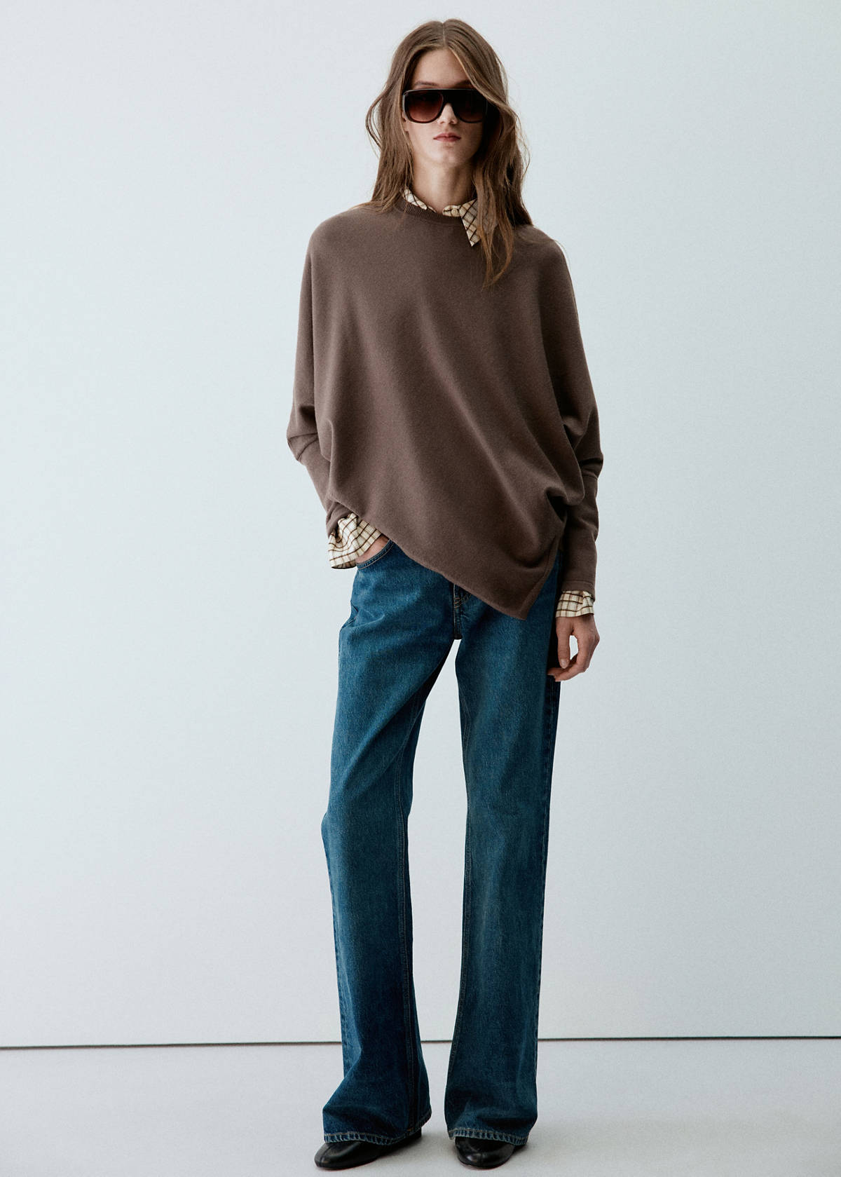 Asymmetric hem sweater — Chocolate