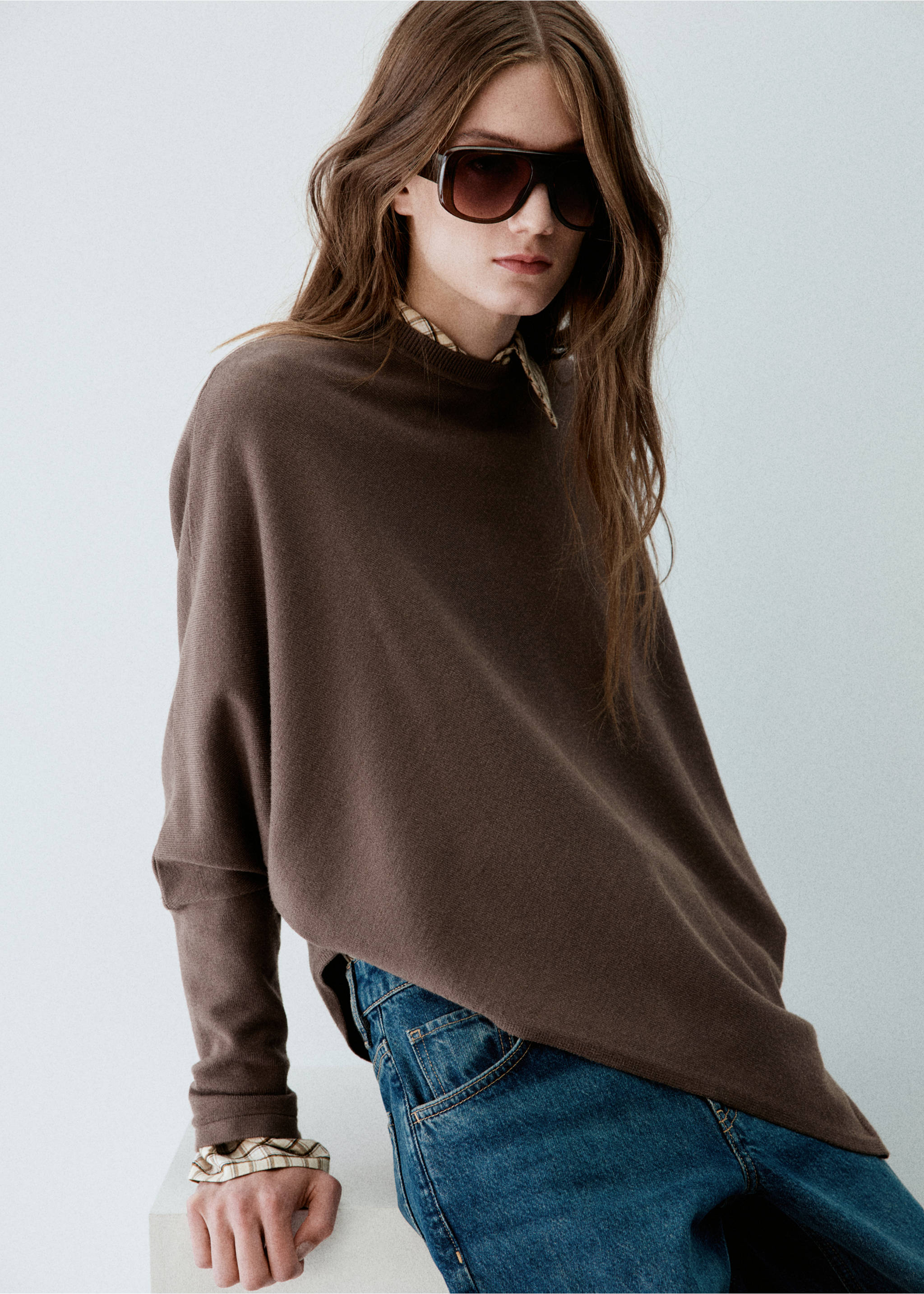 Asymmetric hem sweater - Medium plane, Chocolate. Ref: 37005879-00.