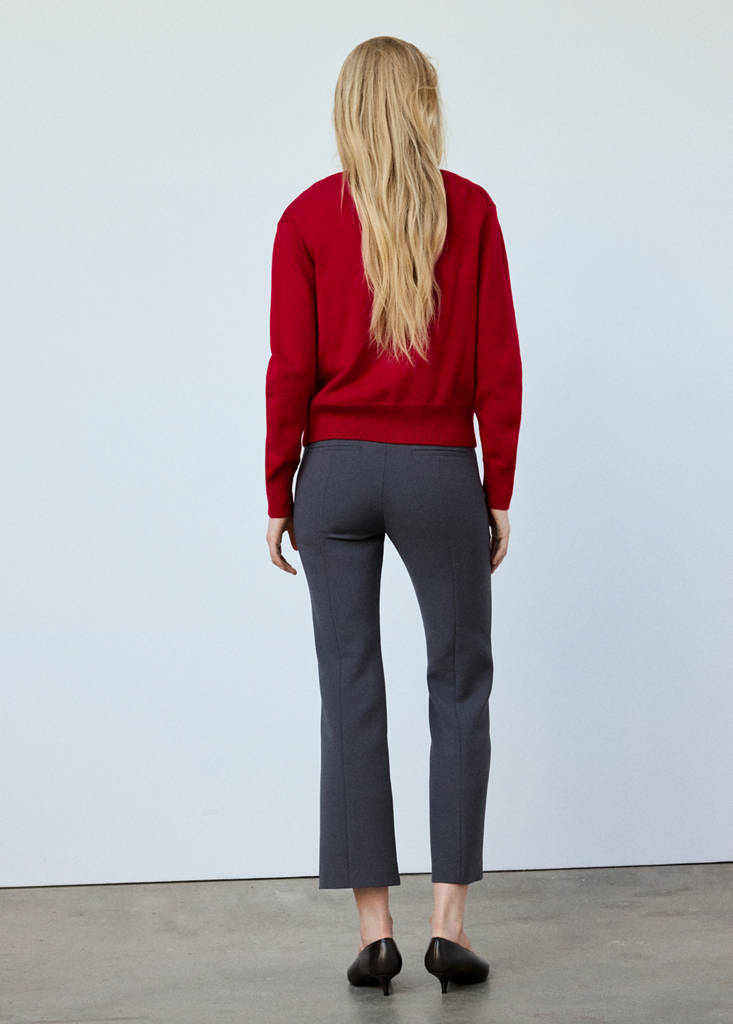 V-neck knit sweater — Red