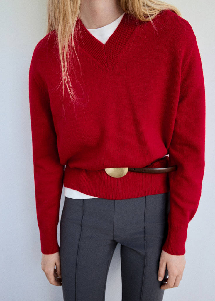 V-neck knit sweater — Red