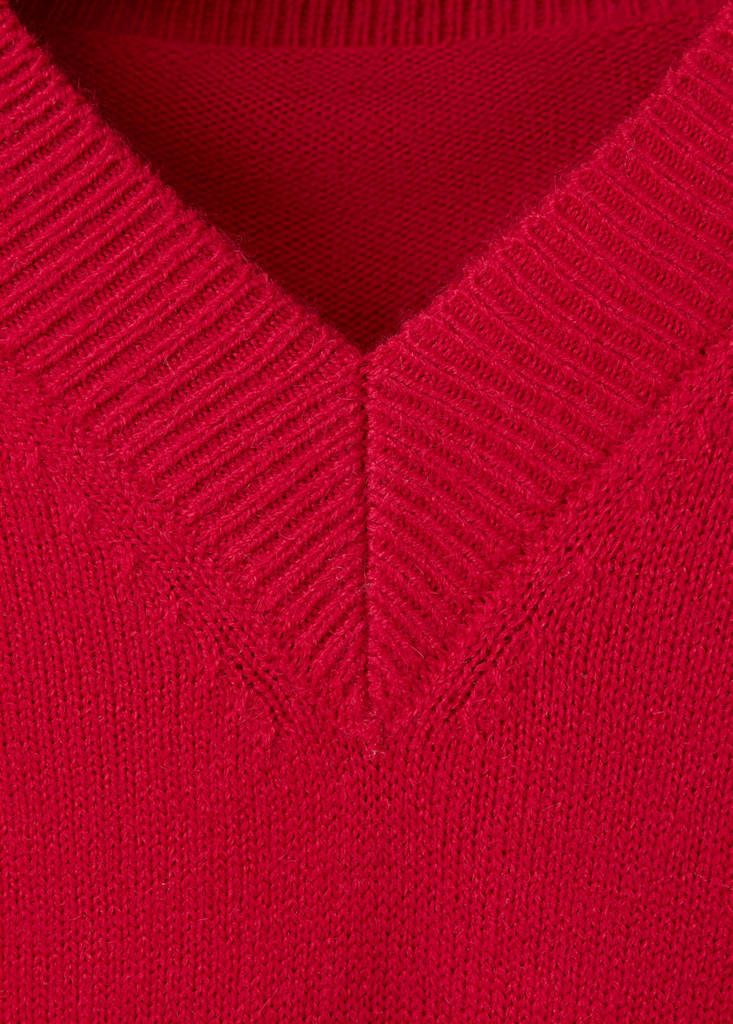 V-neck knit sweater — Red