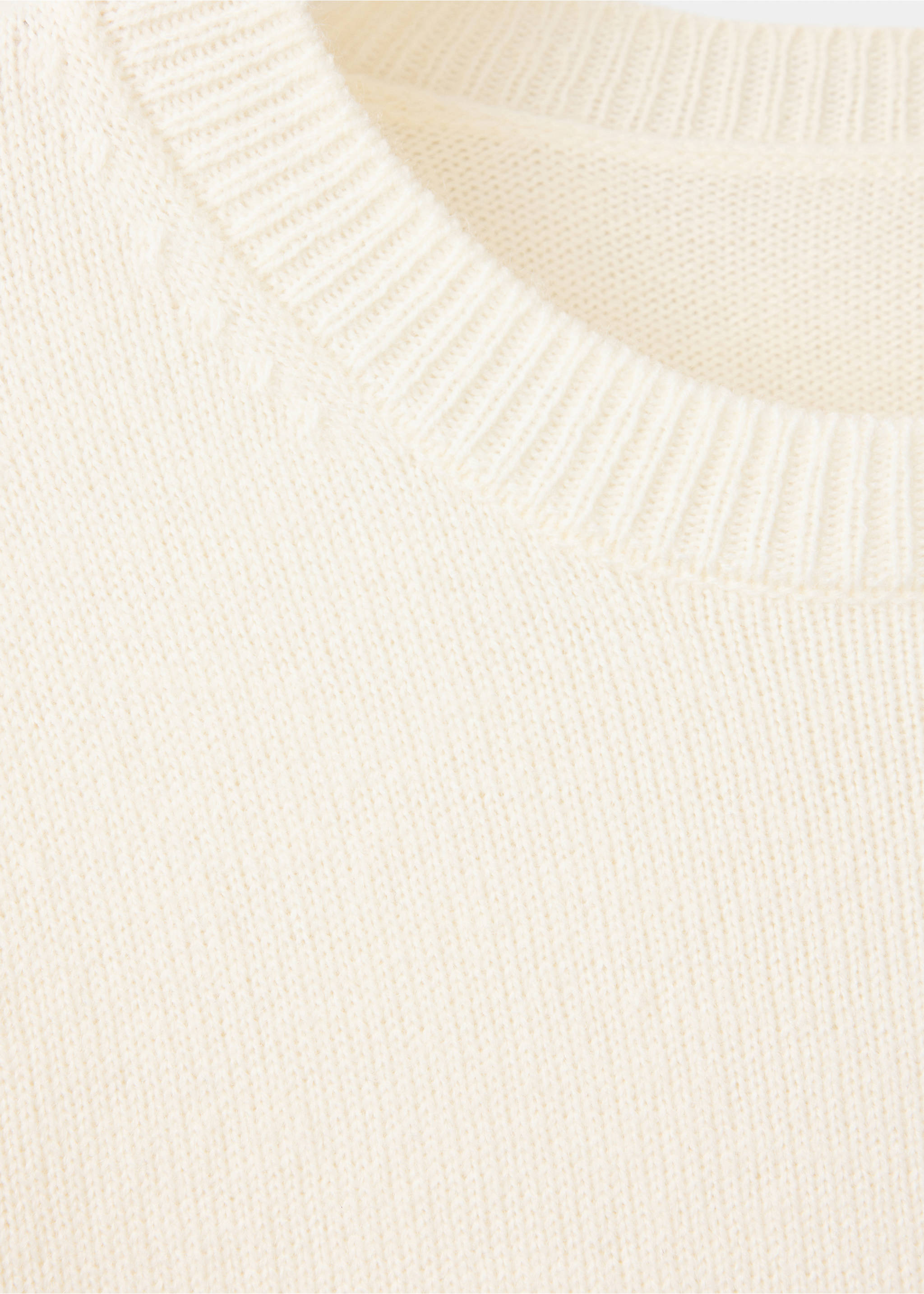 Round-neck knitted sweater - Details of the article 8, Ecru. Ref: 37005886-00.