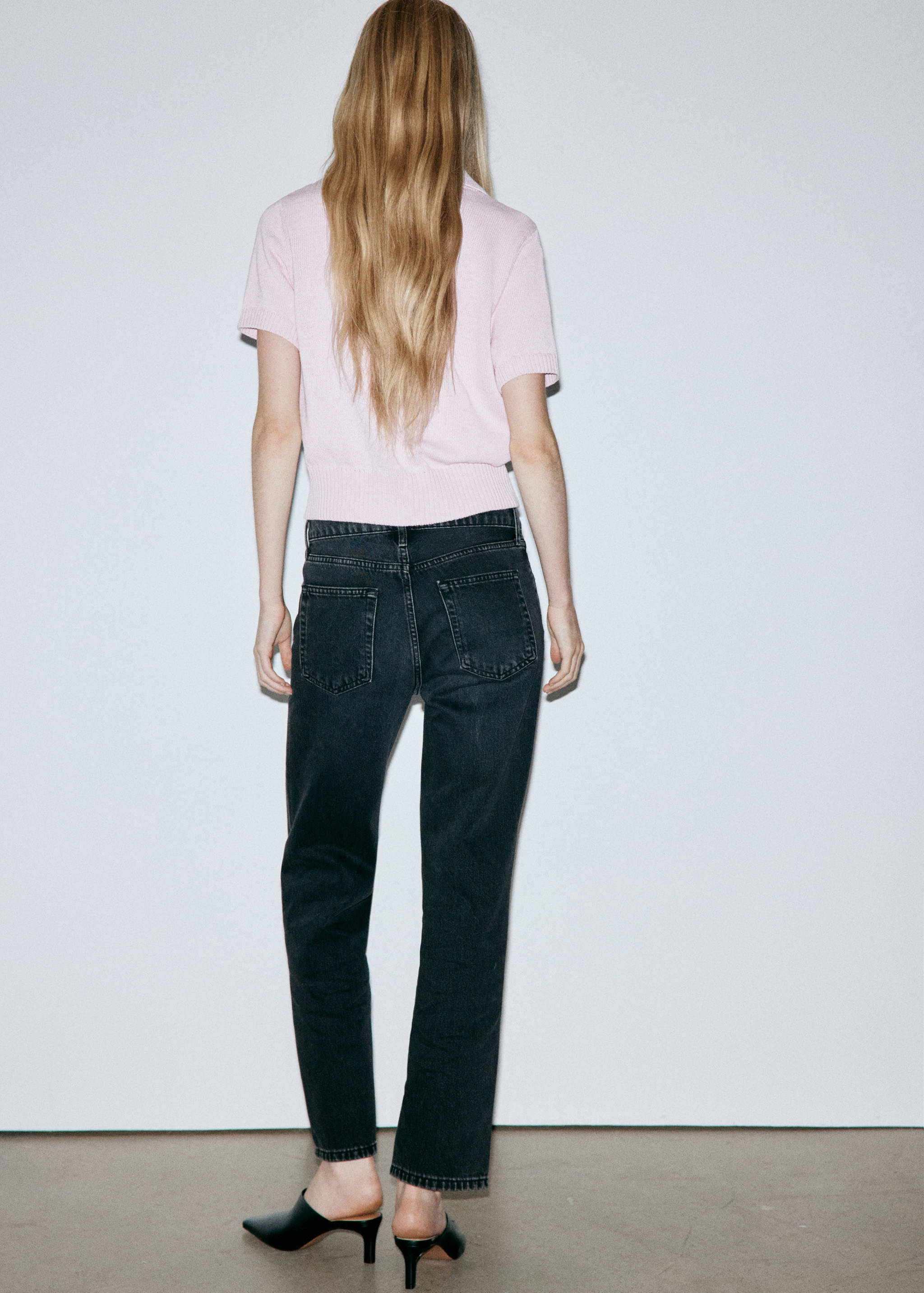 Straight-leg jeans with a regular waist - الجهة الخلفية للمنتج