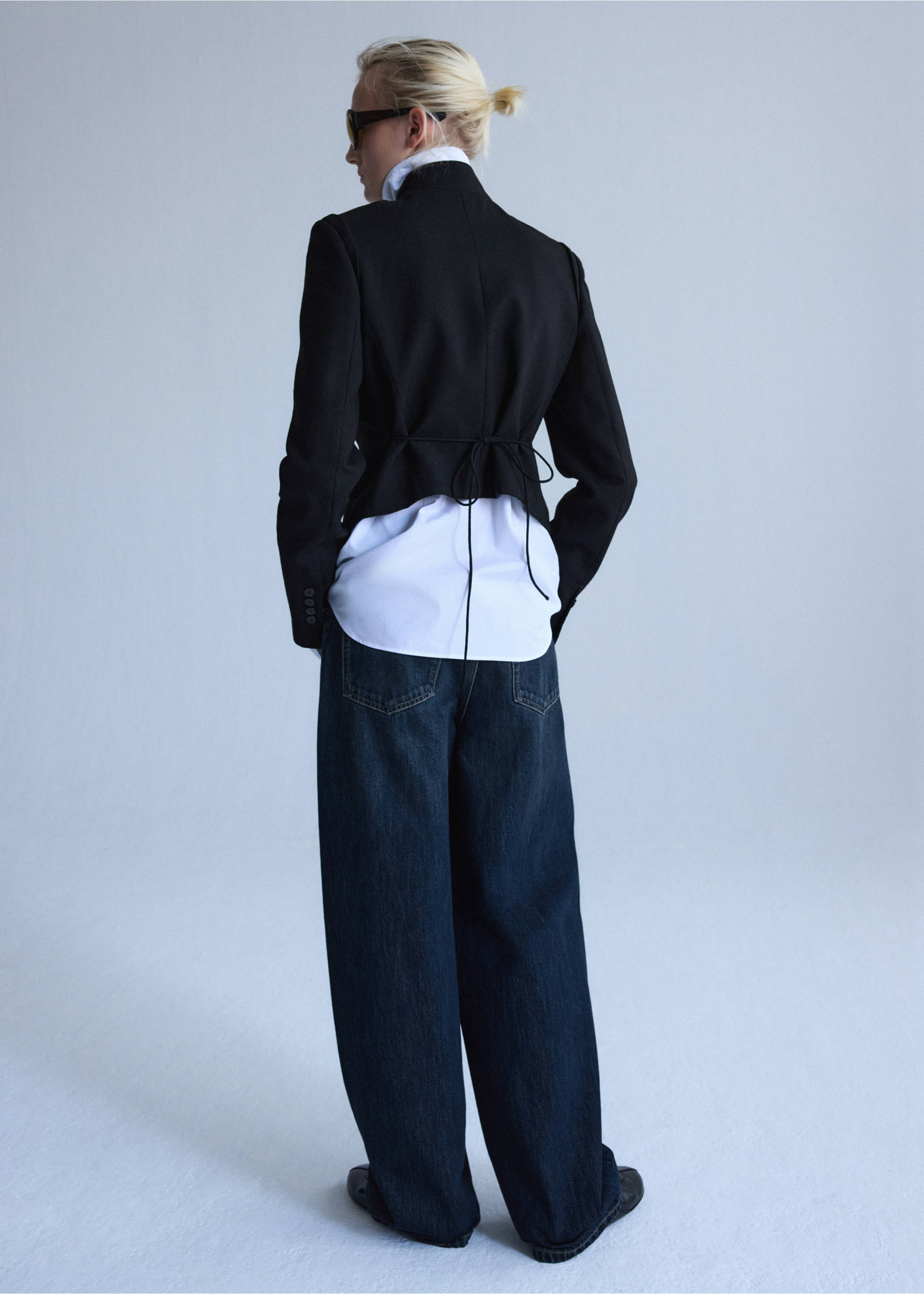 Mid-rise balloon jeans - Reverse of the article, Dark Vintage Blue. Ref: 37005894-00.