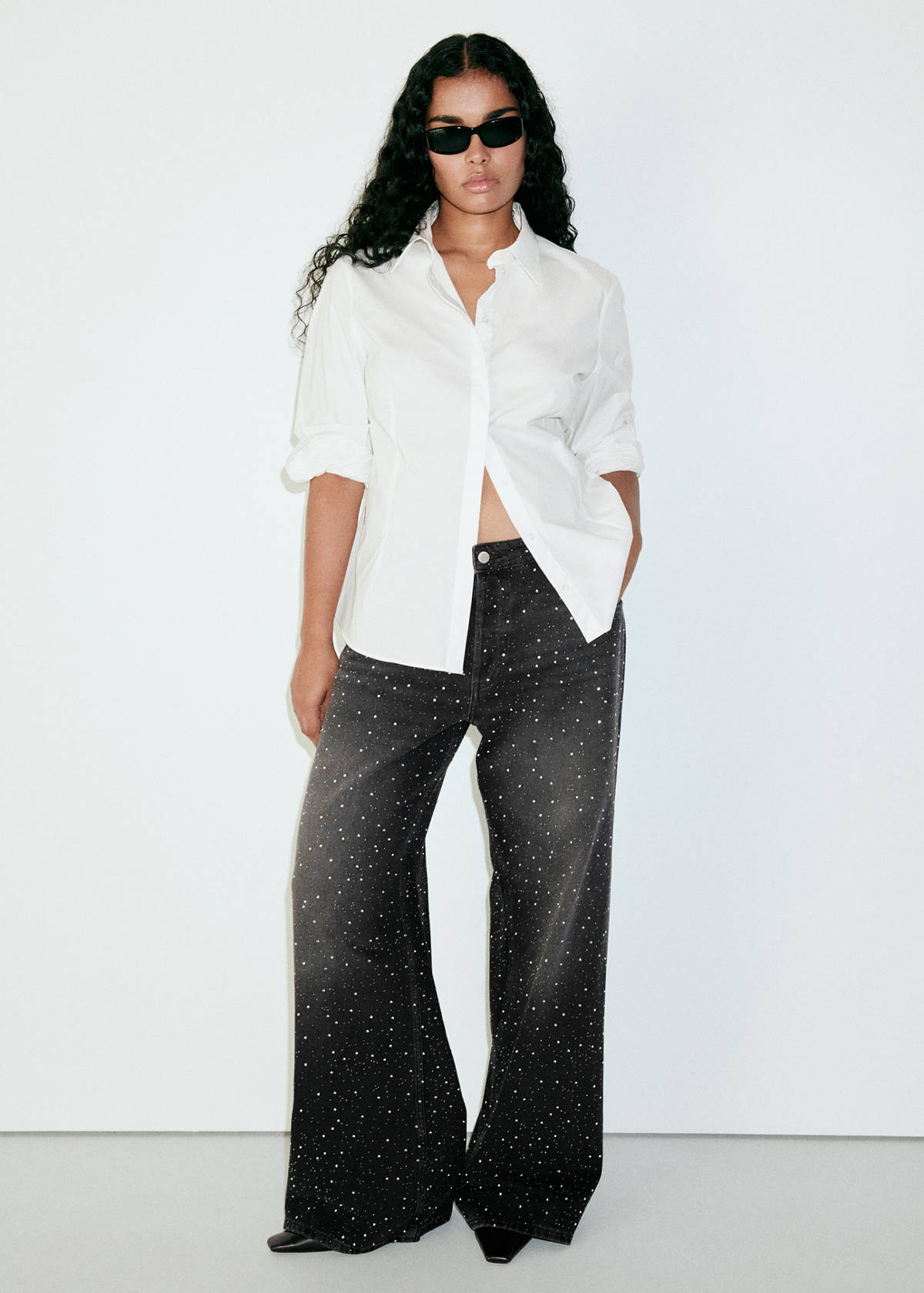 Wide leg jeans with rhinestones — Black denim