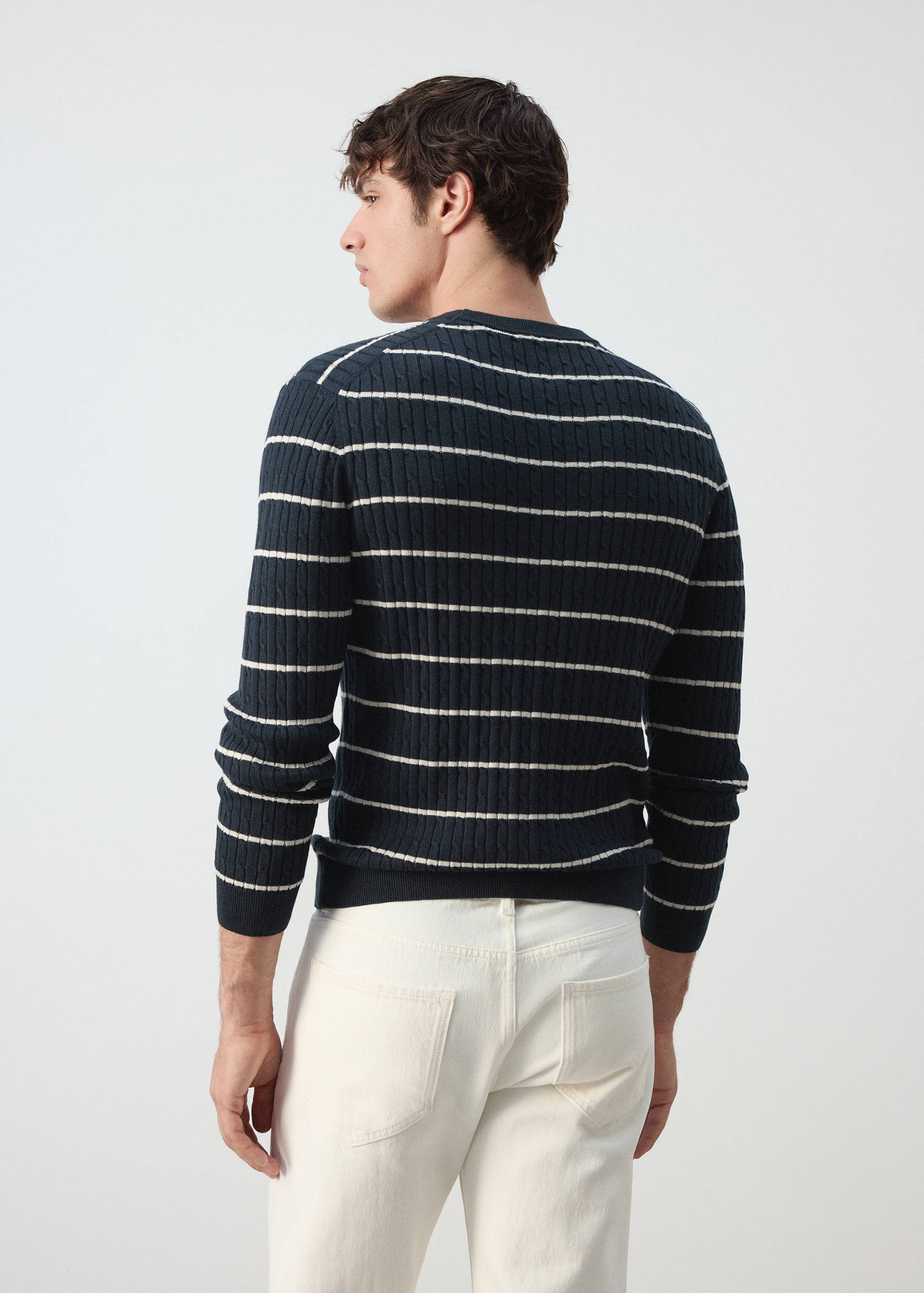 Sweater marsr - Обратная сторона изделия