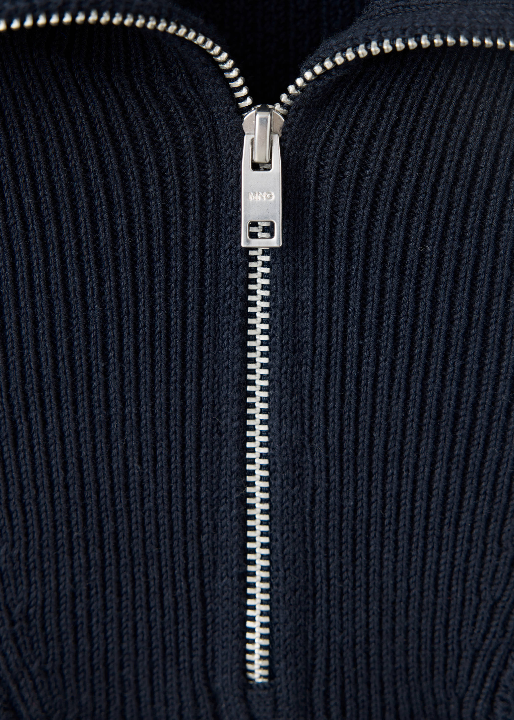 100% cotton ribbed zip-up polo shirt - Details of the article 8