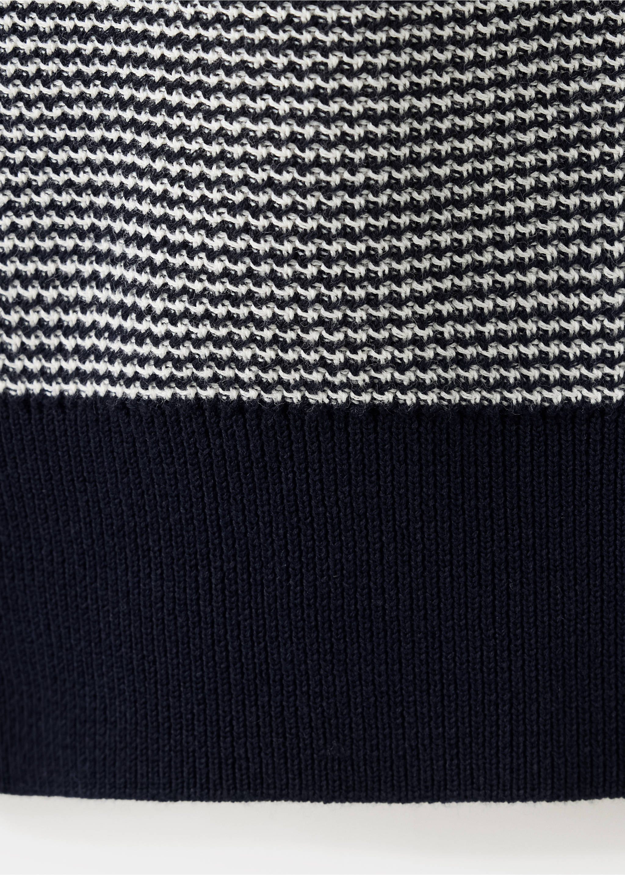 100% cotton fine-knit sweater - Details of the article 0, Navy. Ref: 37005989-00.