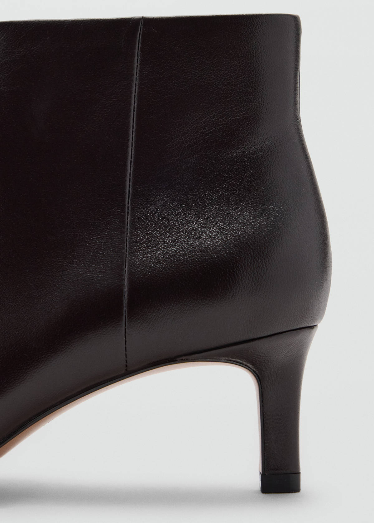 Leather heeled ankle boot with square toe — Chocolate