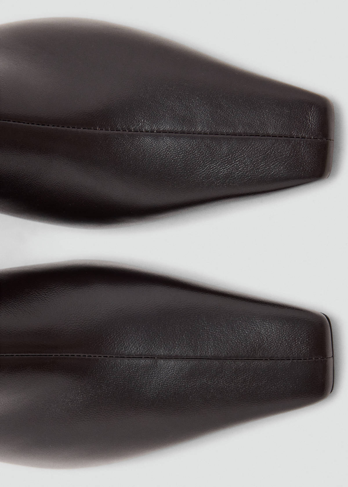 Leather heeled ankle boot with square toe — Chocolate