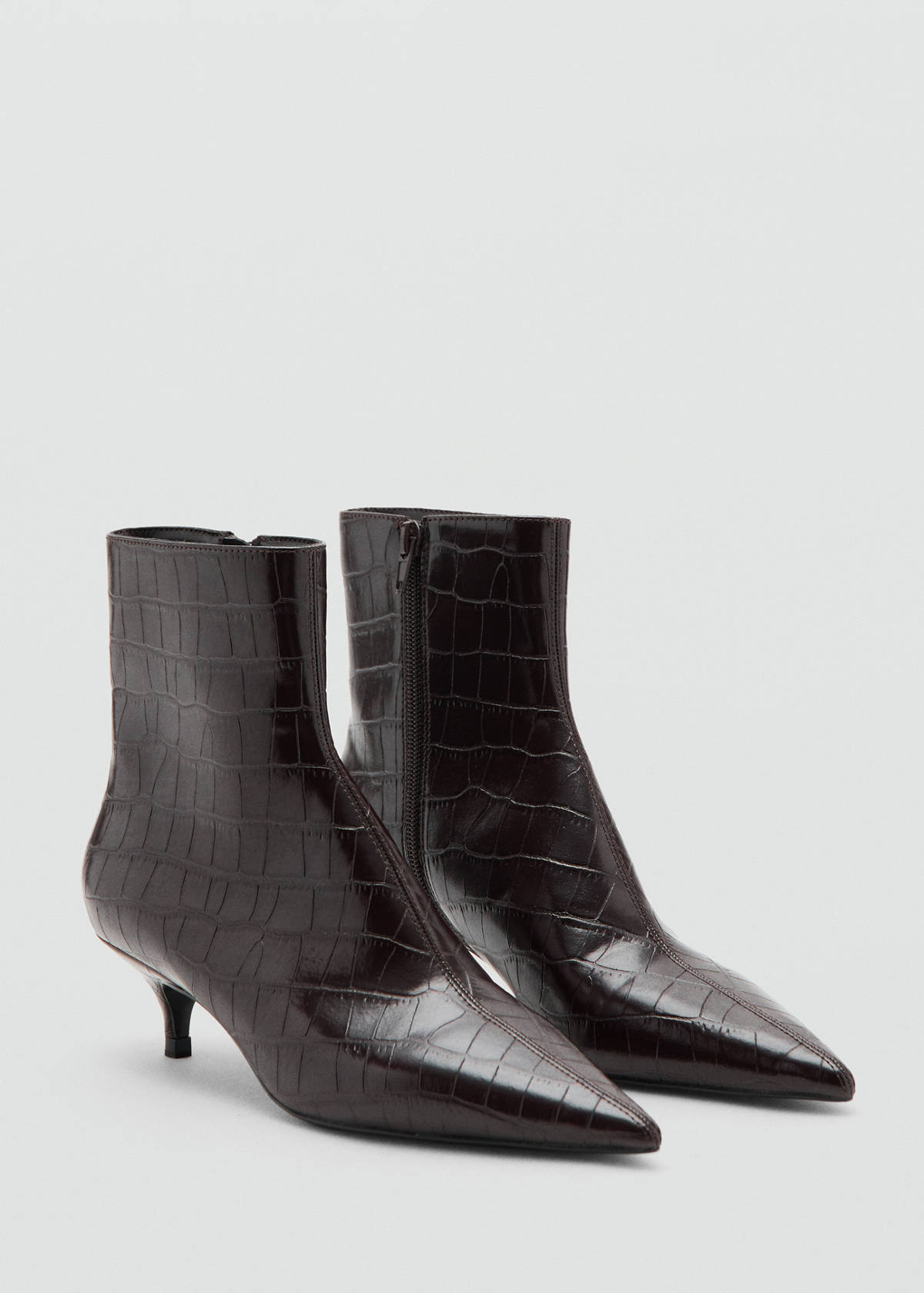 Kitten heel pointed-toe ankle boot — Burgundy