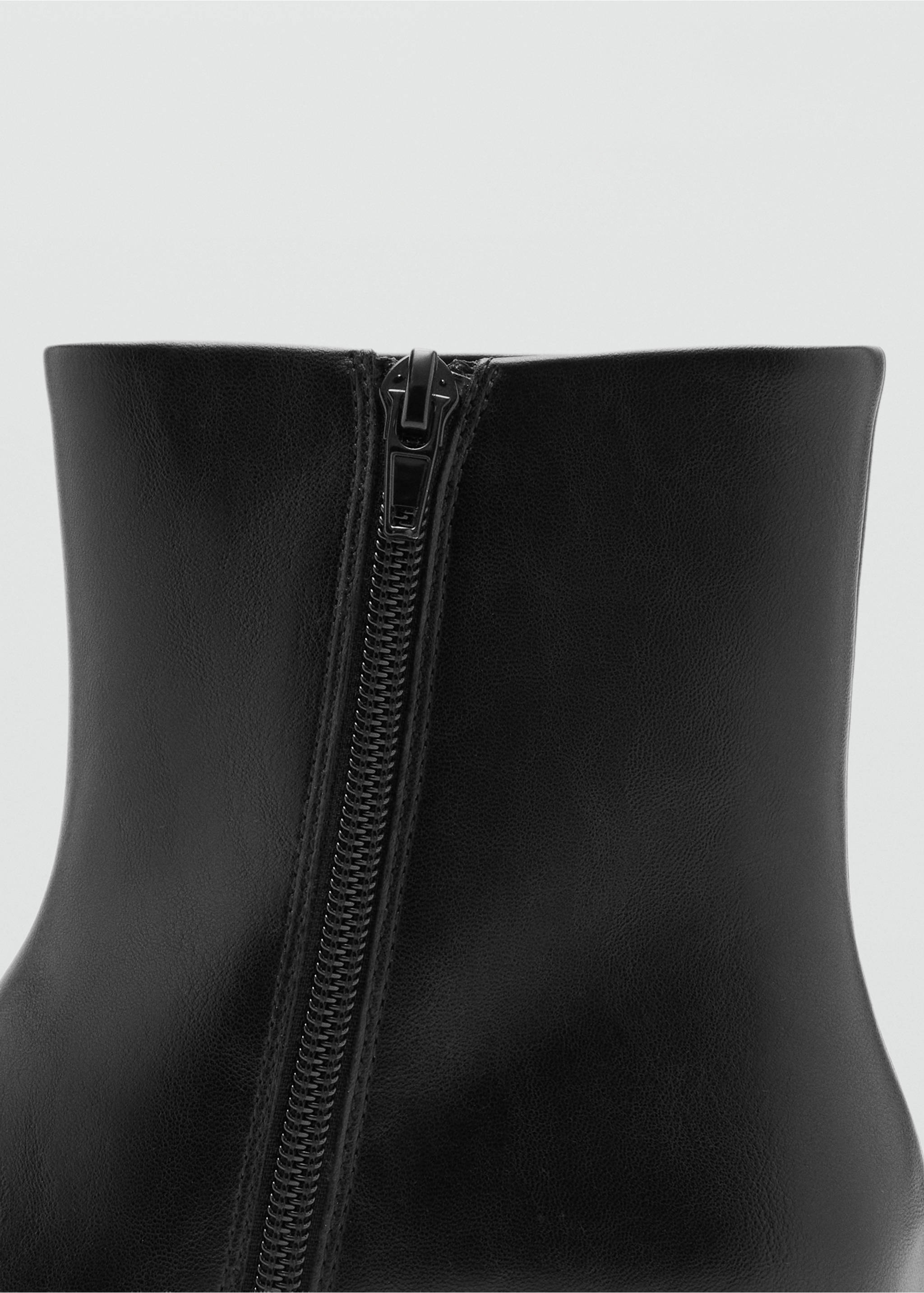 Faux leather ankle boot with block heel - Details of the article 3, Black. Ref: 37005996-00.