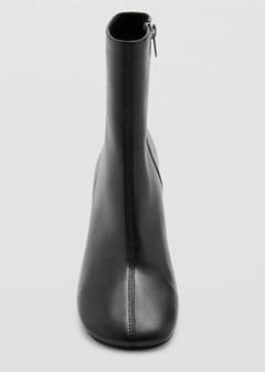 Leather round-toe heeled ankle boot — Black 8