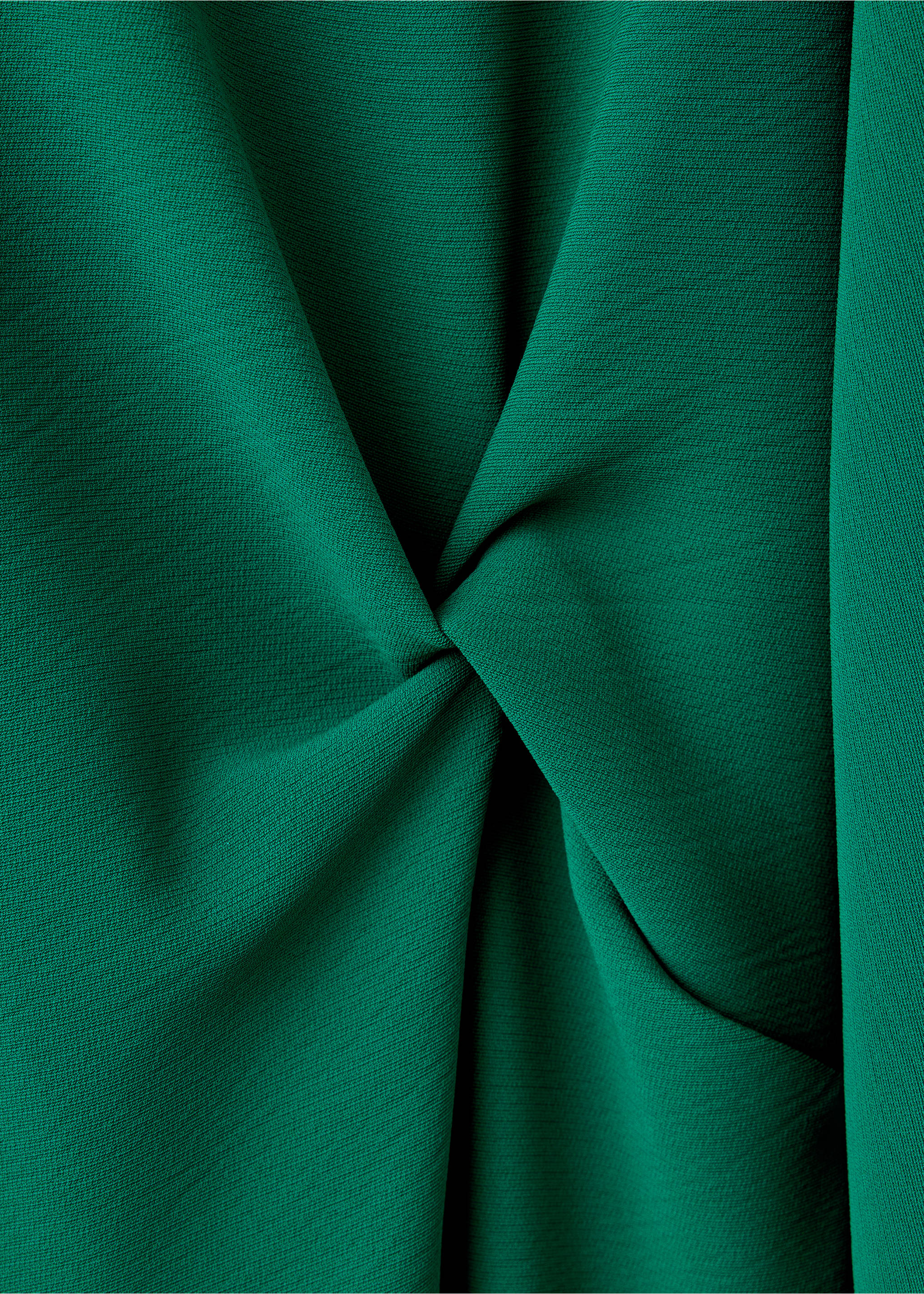 Dress ross - Details of the article 8, Green. Ref: 37006000-00.