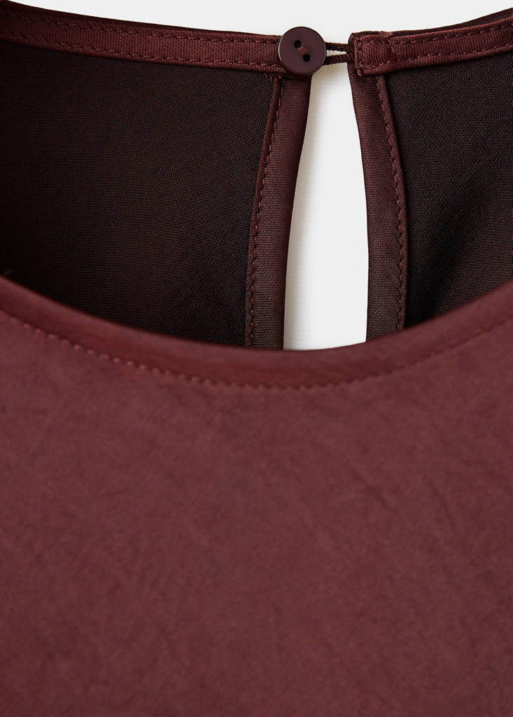 Midi dress with a round neck — Brown