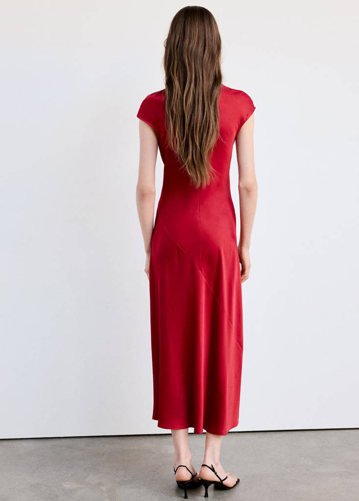 Midi dress with a round neck — Red