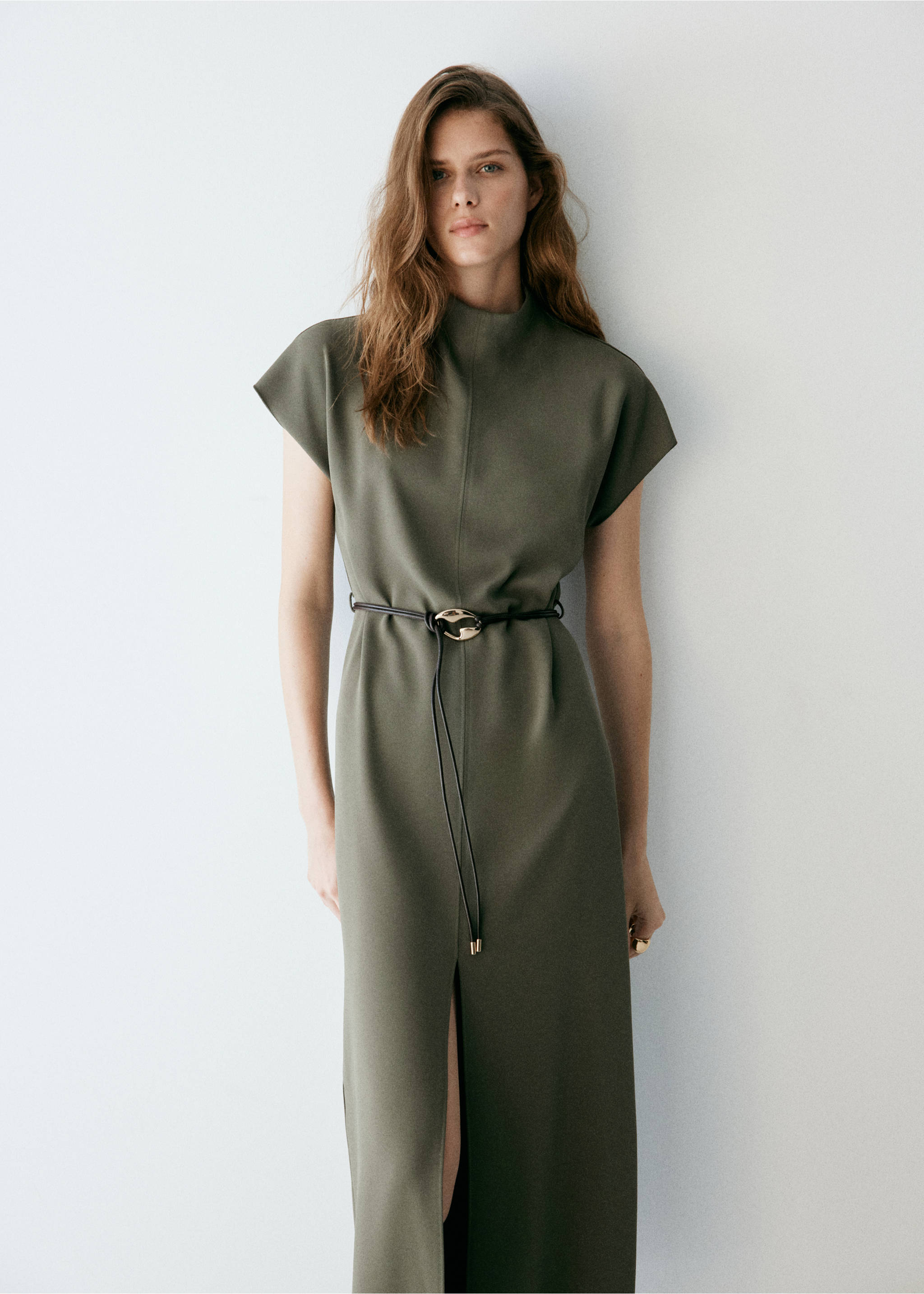 High-neck dress with belt - Medium plane, Brown. Ref: 37006007-00.