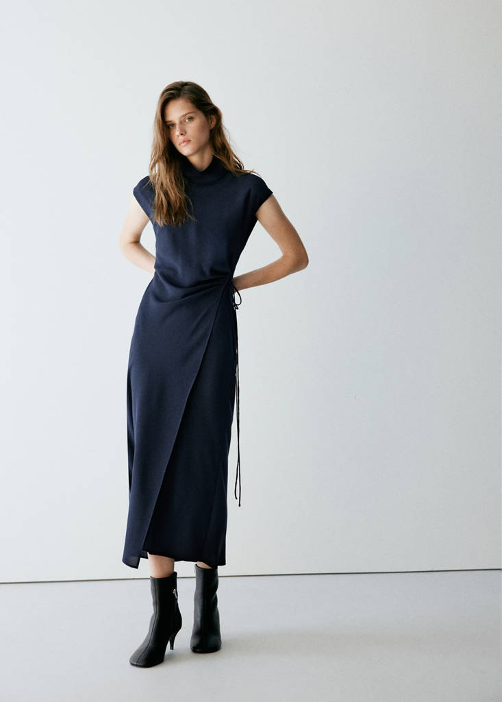 Turtleneck wrap dress — Dark Navy