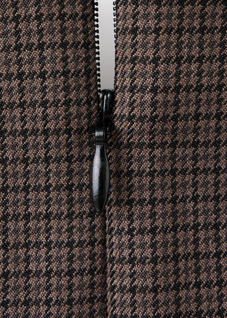 Ruched houndstooth dress — Brown